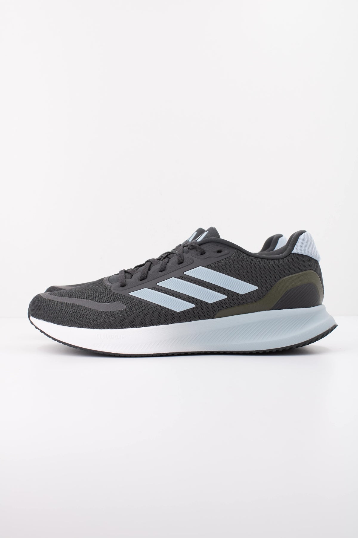 ADIDAS RUNFALCON  en color NEGRO  (1)