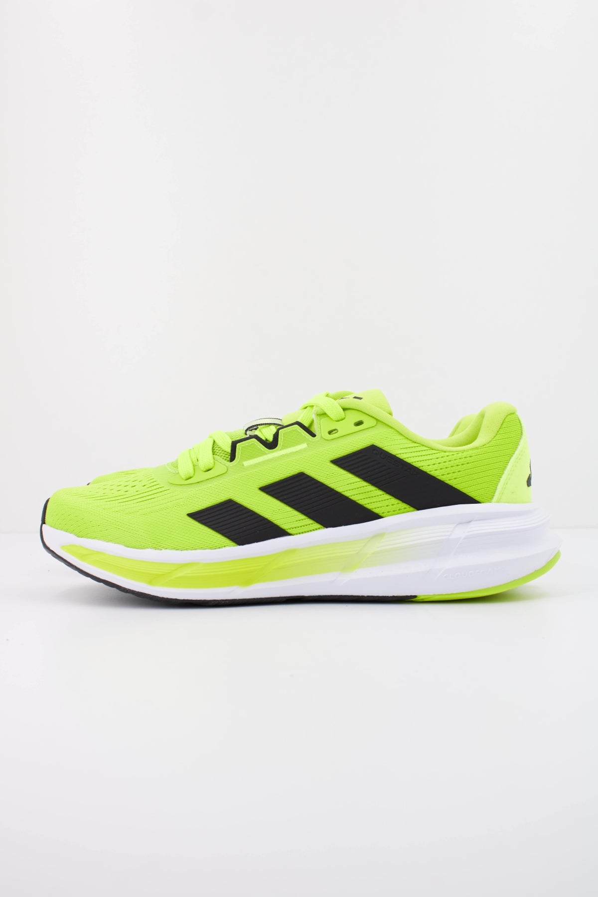 ADIDAS QUESTAR  M en color VERDE  (1)