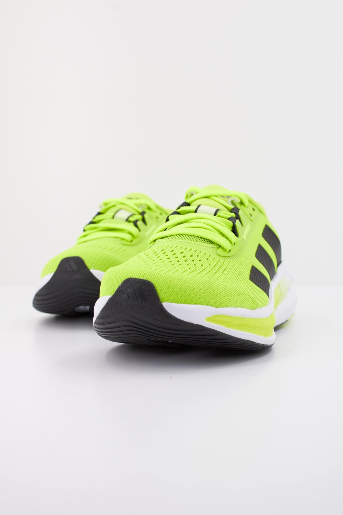 ADIDAS QUESTAR  M en color VERDE  (2)