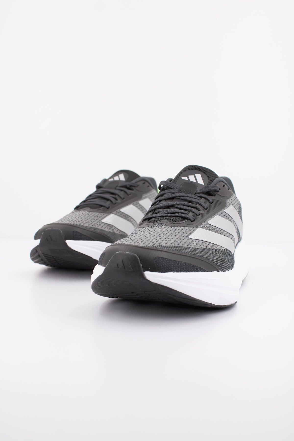 ADIDAS DURAMO SL M en color GRIS  (2)