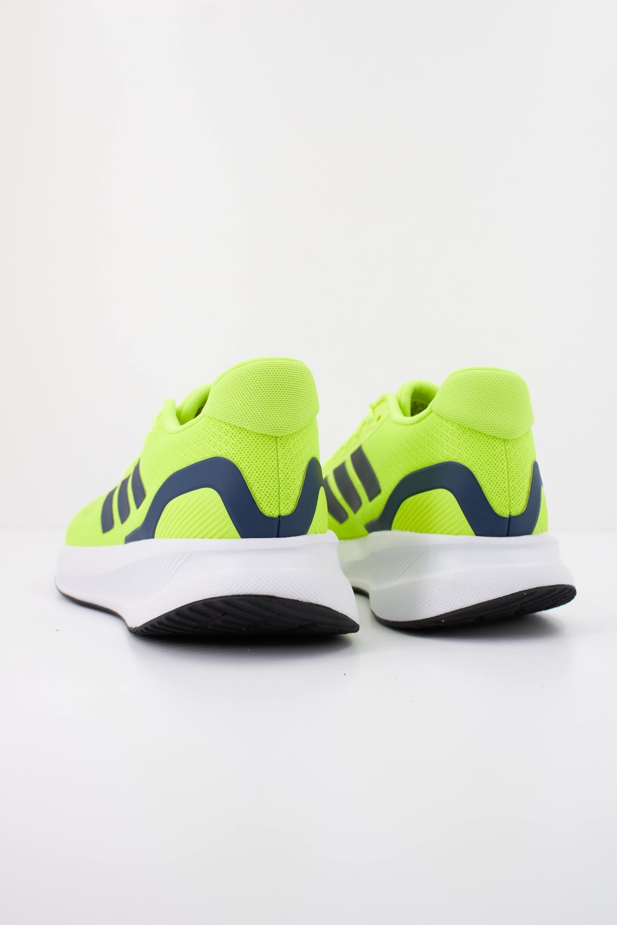 ADIDAS RUNFALCON  en color AMARILLO  (4)
