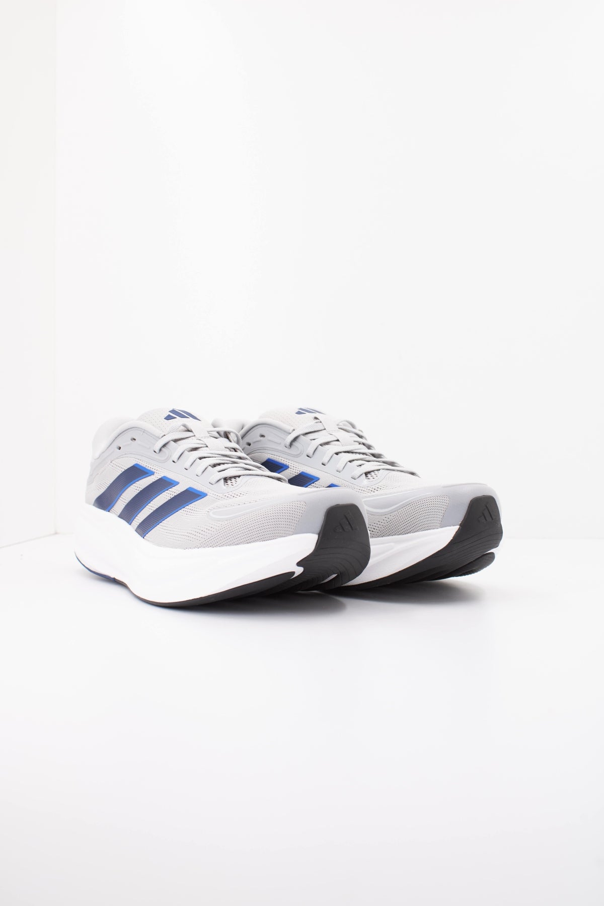 ADIDAS  RESPONSE  M en color GRIS  (2)