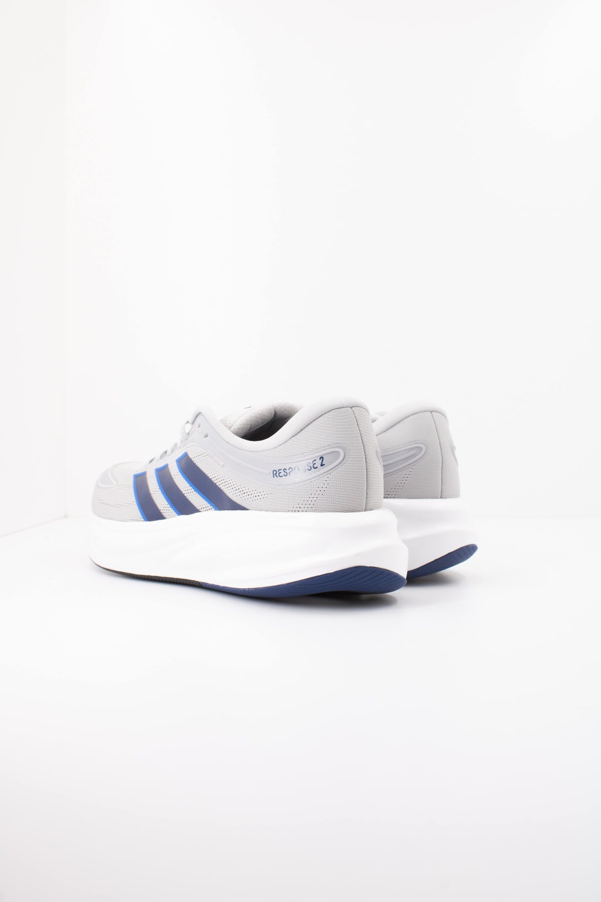 ADIDAS  RESPONSE  M en color GRIS  (4)