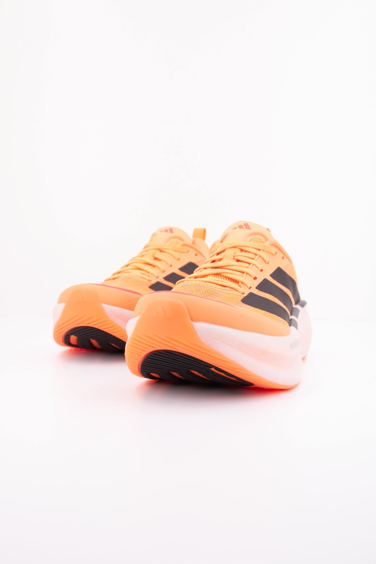 ADIDAS SUPERNOVA GLIDE M en color NARANJA  (2)