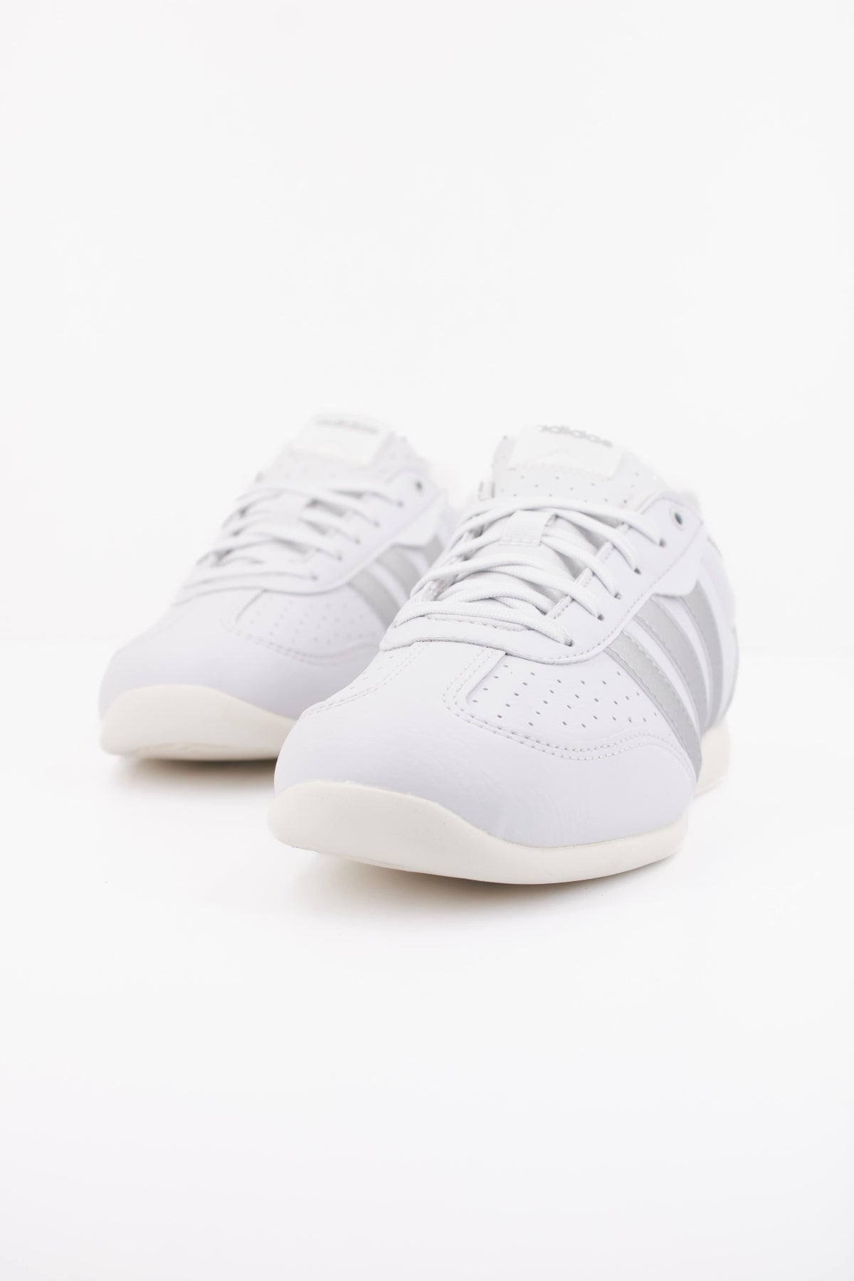 ADIDAS BARREDA LO en color BLANCO  (2)