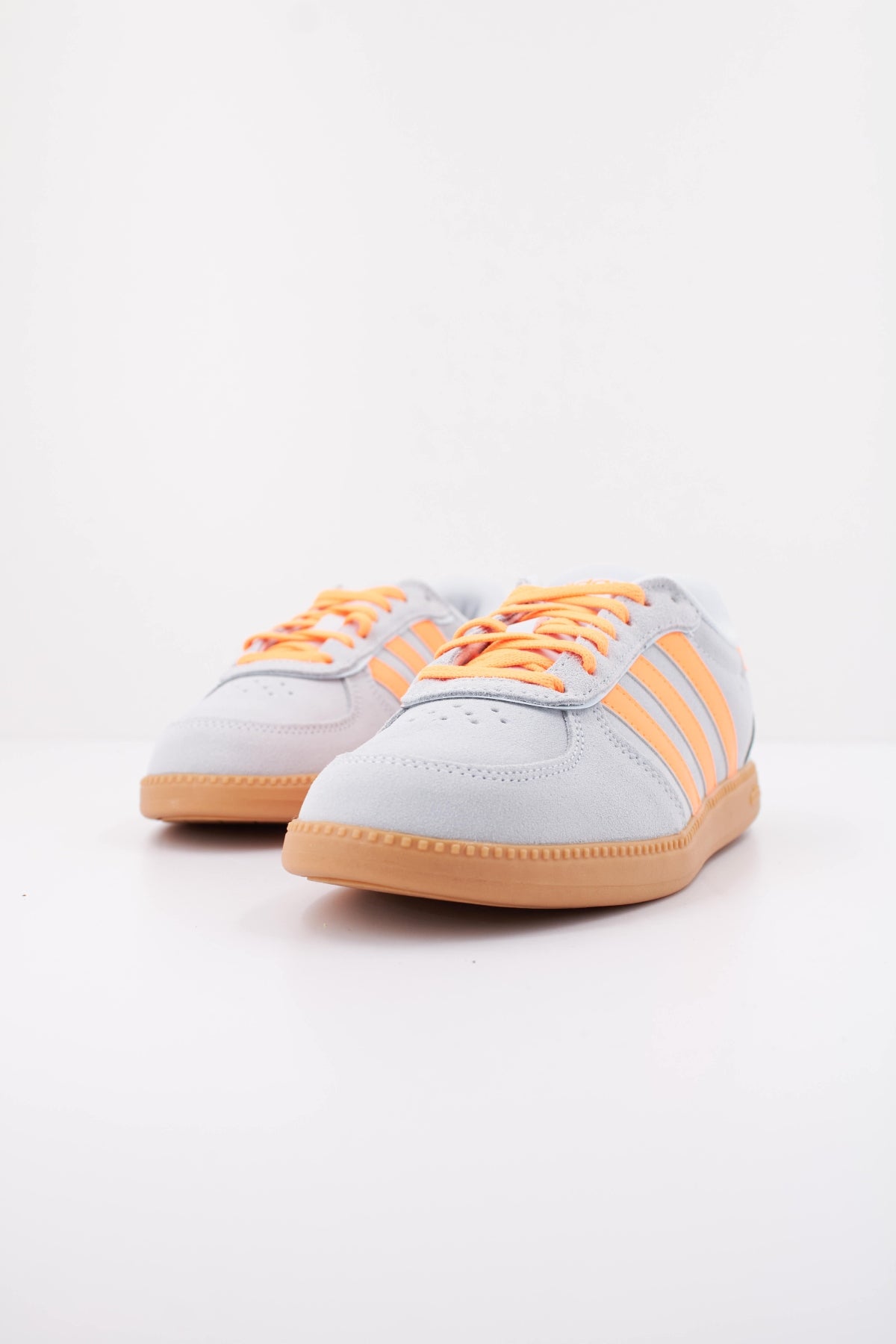 ADIDAS BREAKNET SLEEK en color AZUL  (2)