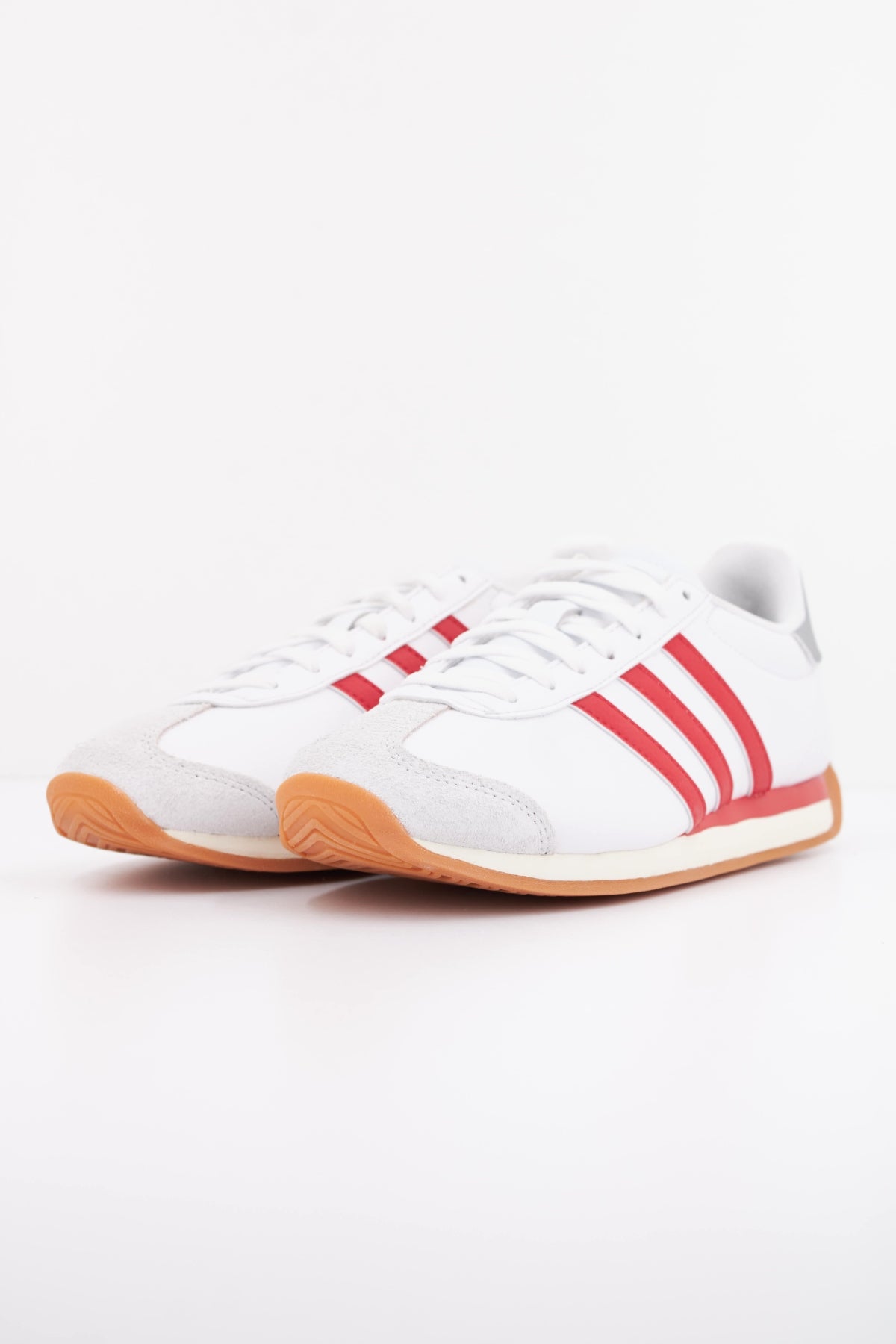 ADIDAS RUNVISTA en color BLANCO  (2)