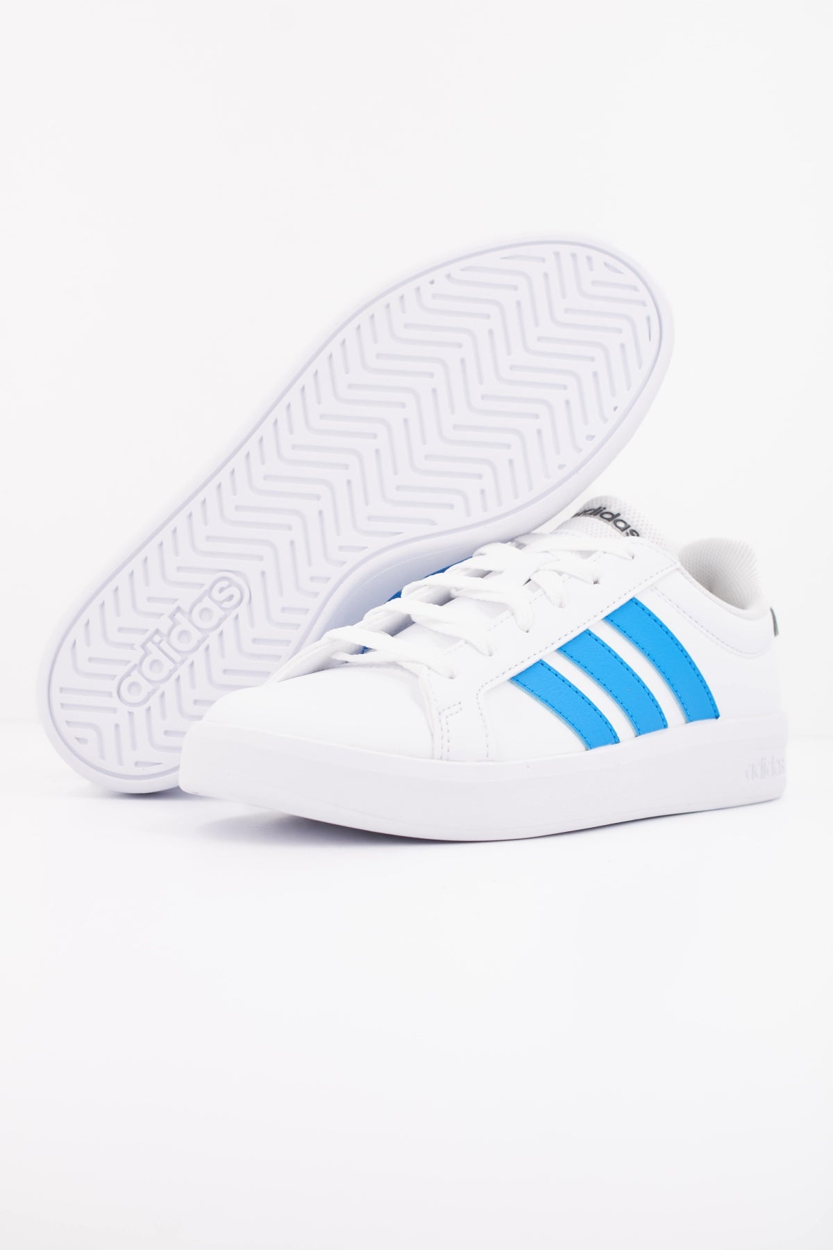 ADIDAS GRAND COURT . J en color BLANCO  (5)