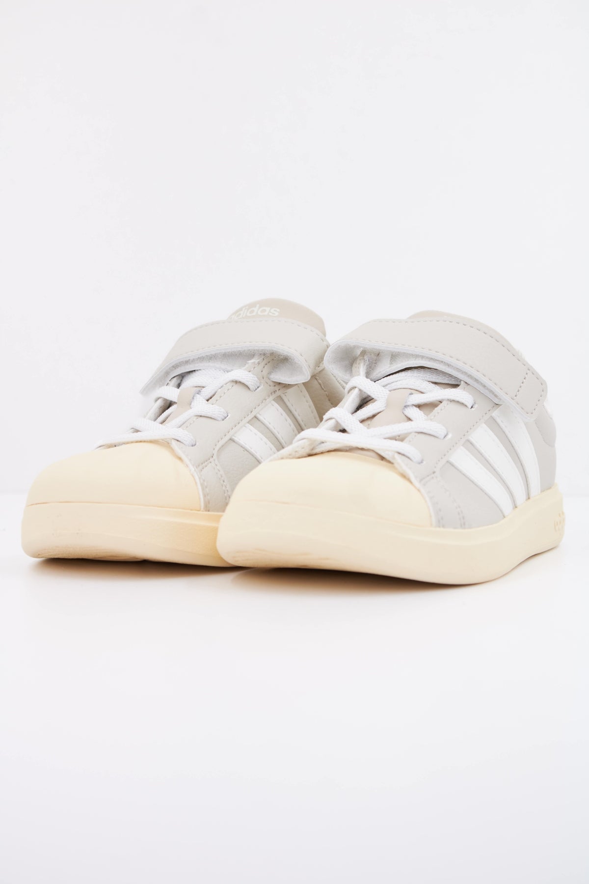 ADIDAS  STREETTALK EL C  en color MARRON CLARO  (2)
