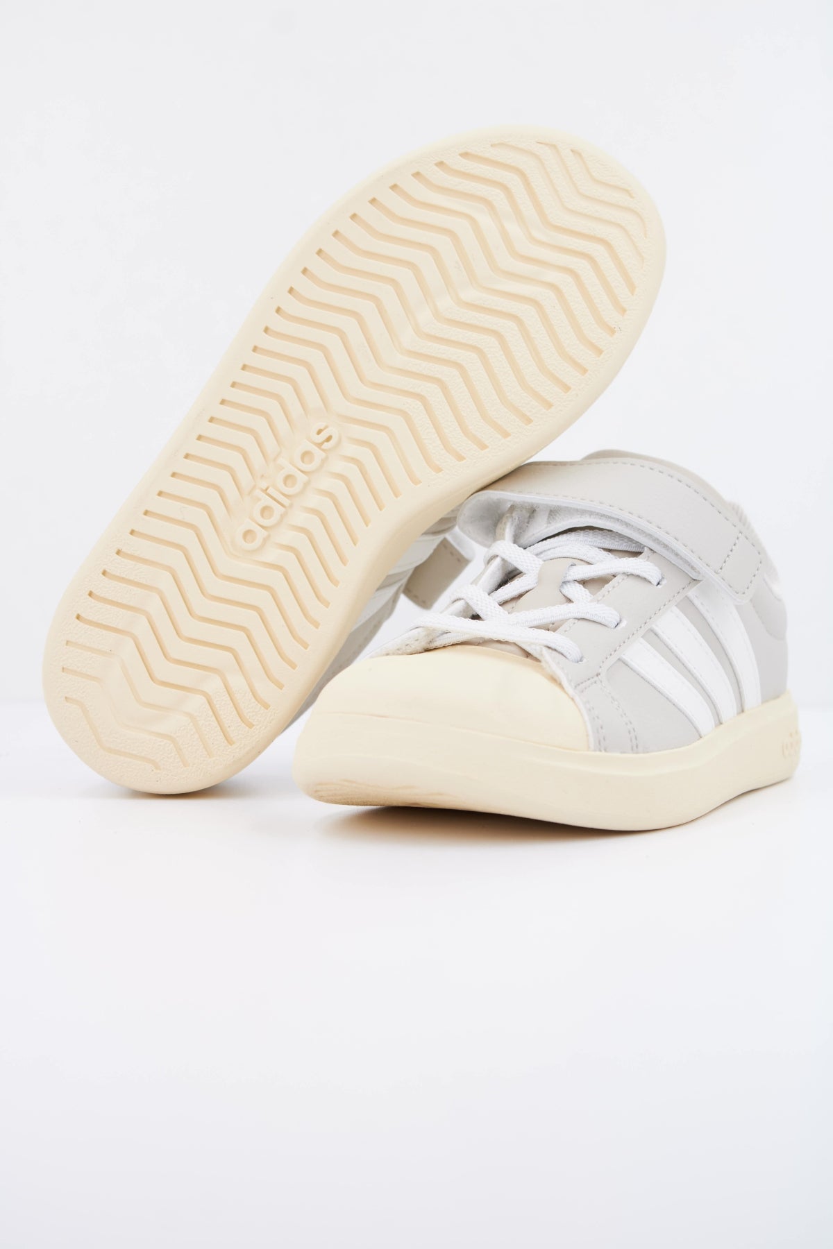 ADIDAS  STREETTALK EL C  en color MARRON CLARO  (5)