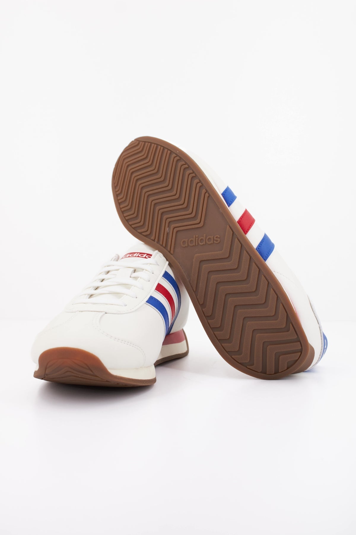 ADIDAS RUNVISTA en color BLANCO  (5)