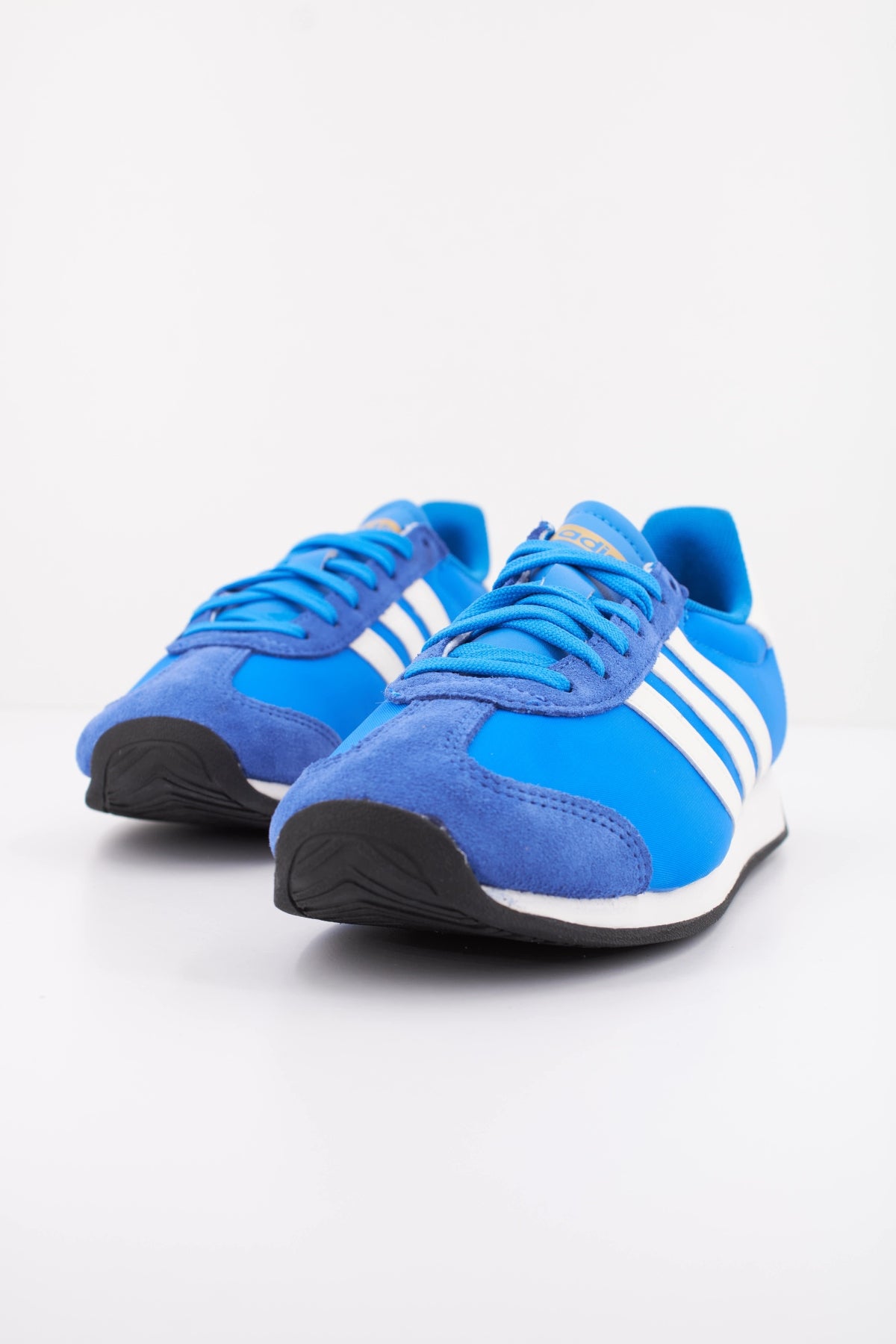 ADIDAS RUNVISTA en color AZUL  (2)