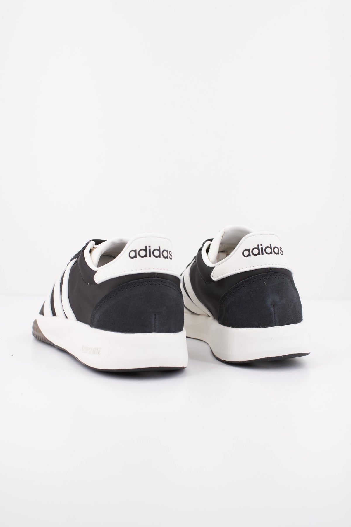 ADIDAS RUN   en color NEGRO  (4)