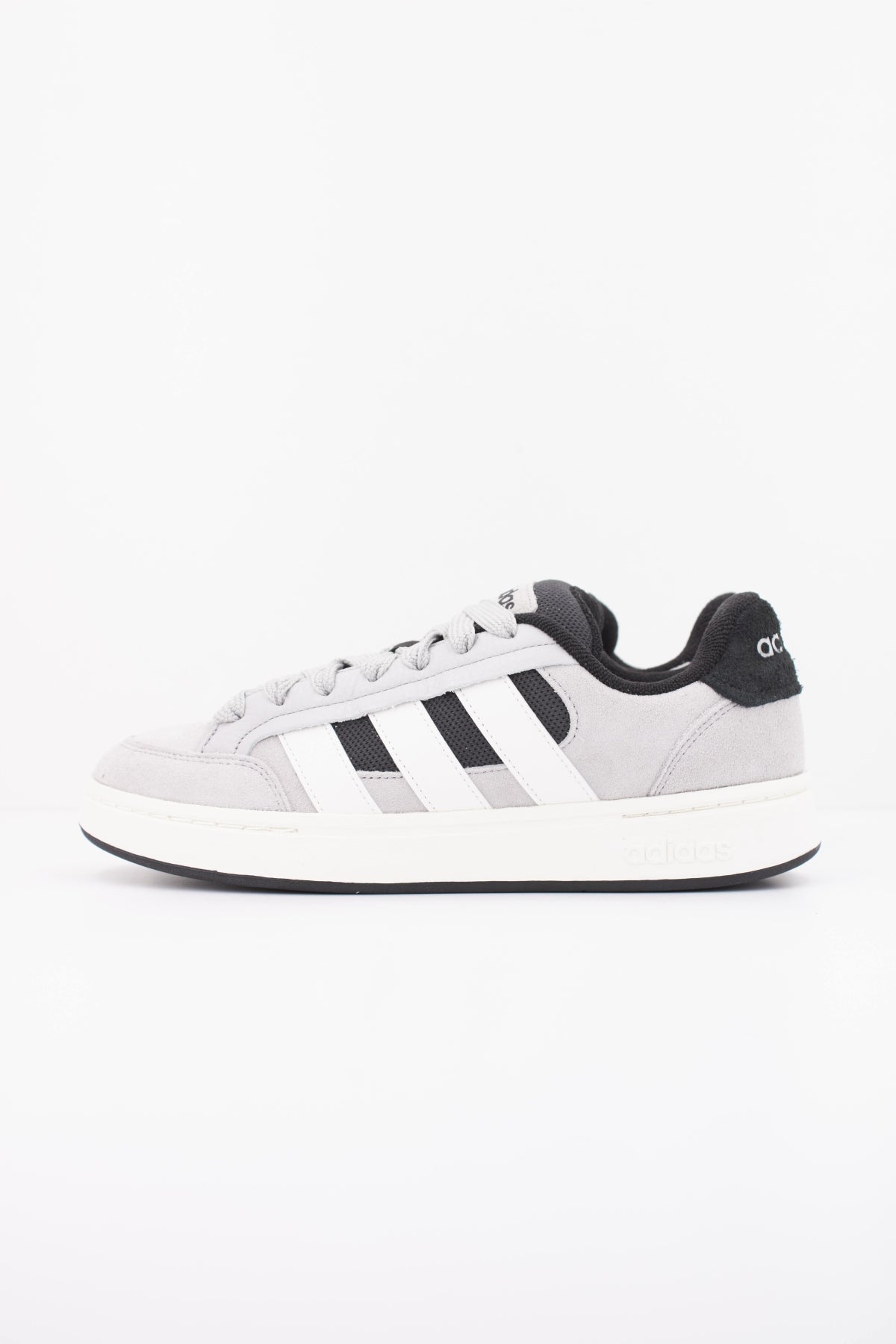ADIDAS GC ALPHA SK en color GRIS  (1)