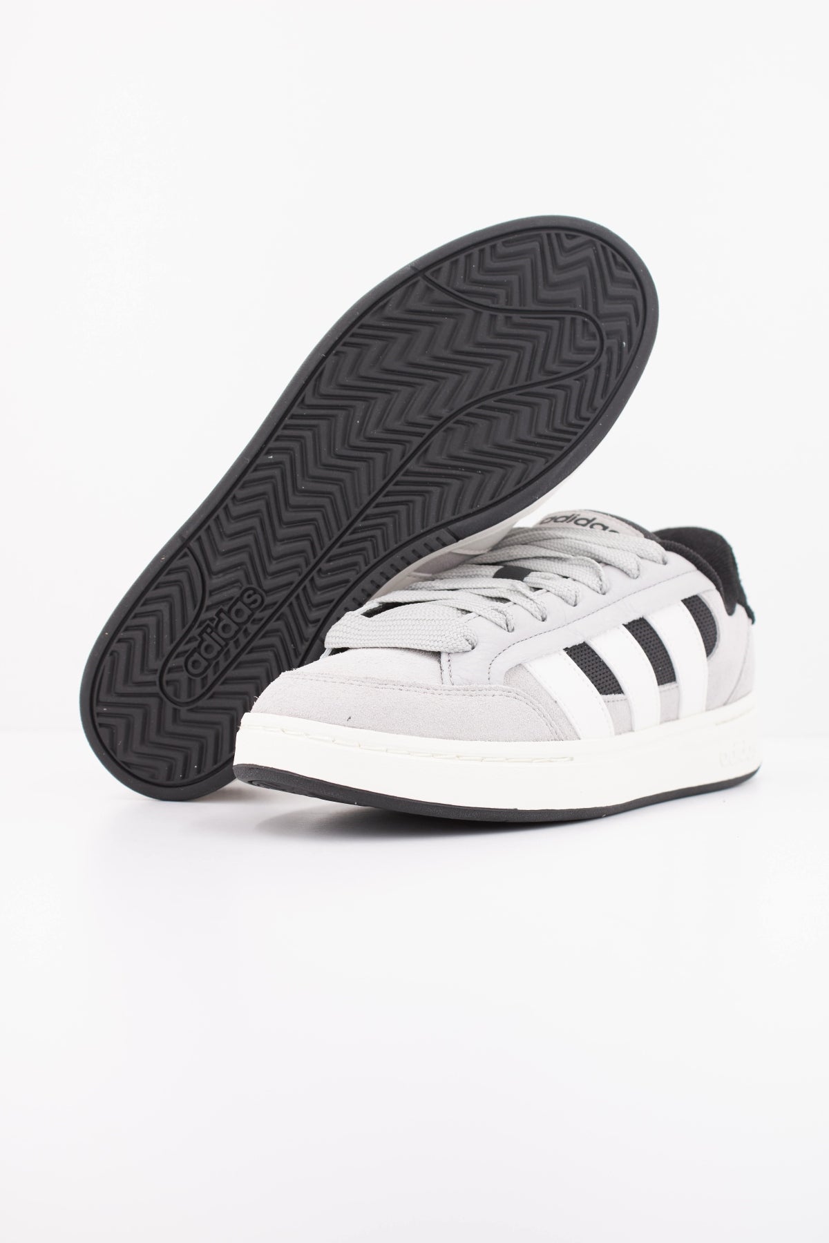 ADIDAS GC ALPHA SK en color GRIS  (5)