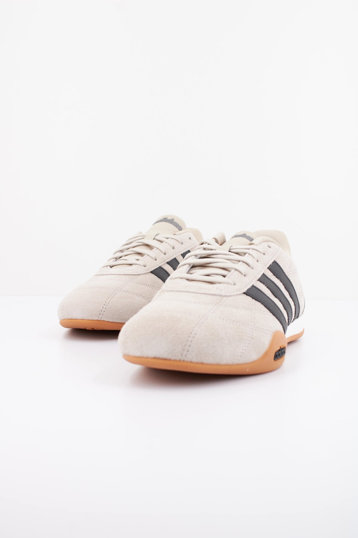 ADIDAS ADIPISTA en color BEIS  (2)