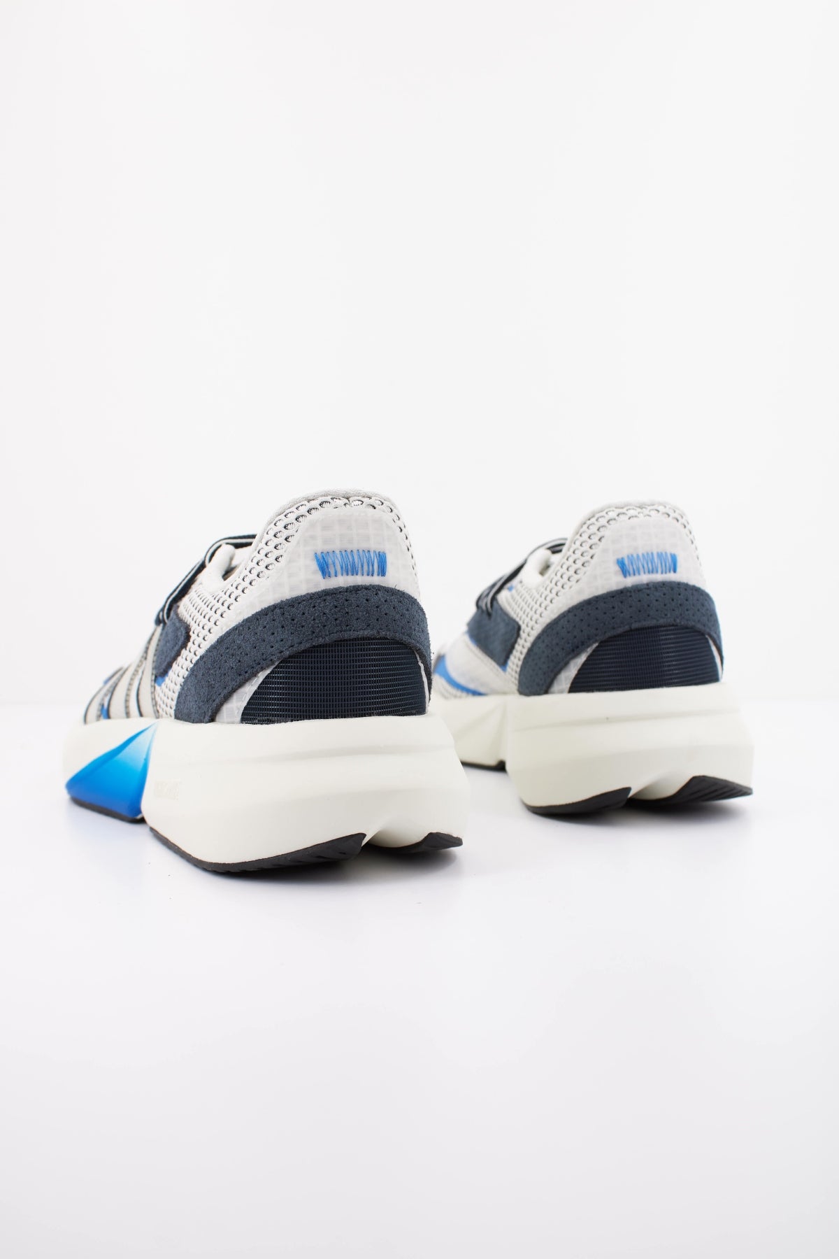 ADIDAS LIGHTBLAZE en color BLANCO  (4)