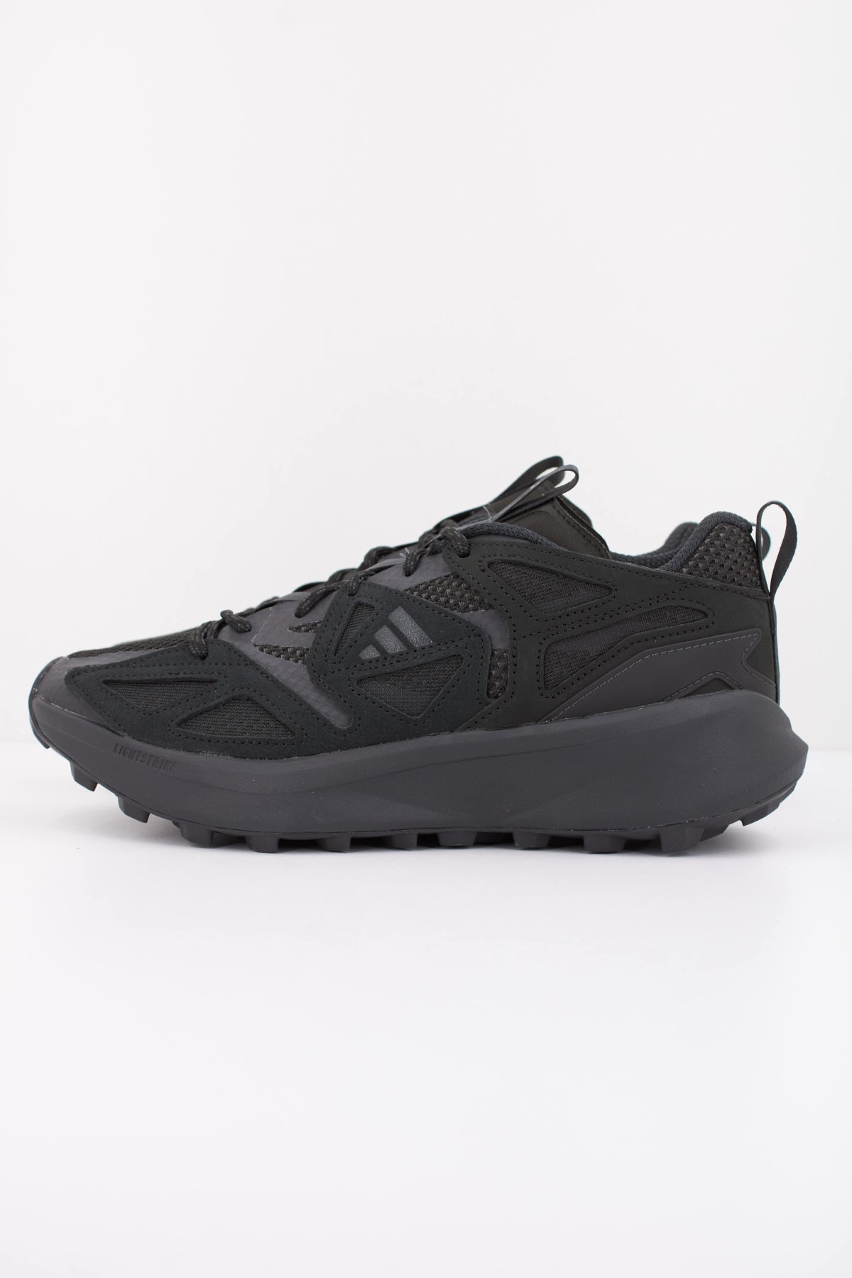 ADIDAS KANTAI TRAIL en color NEGRO  (1)
