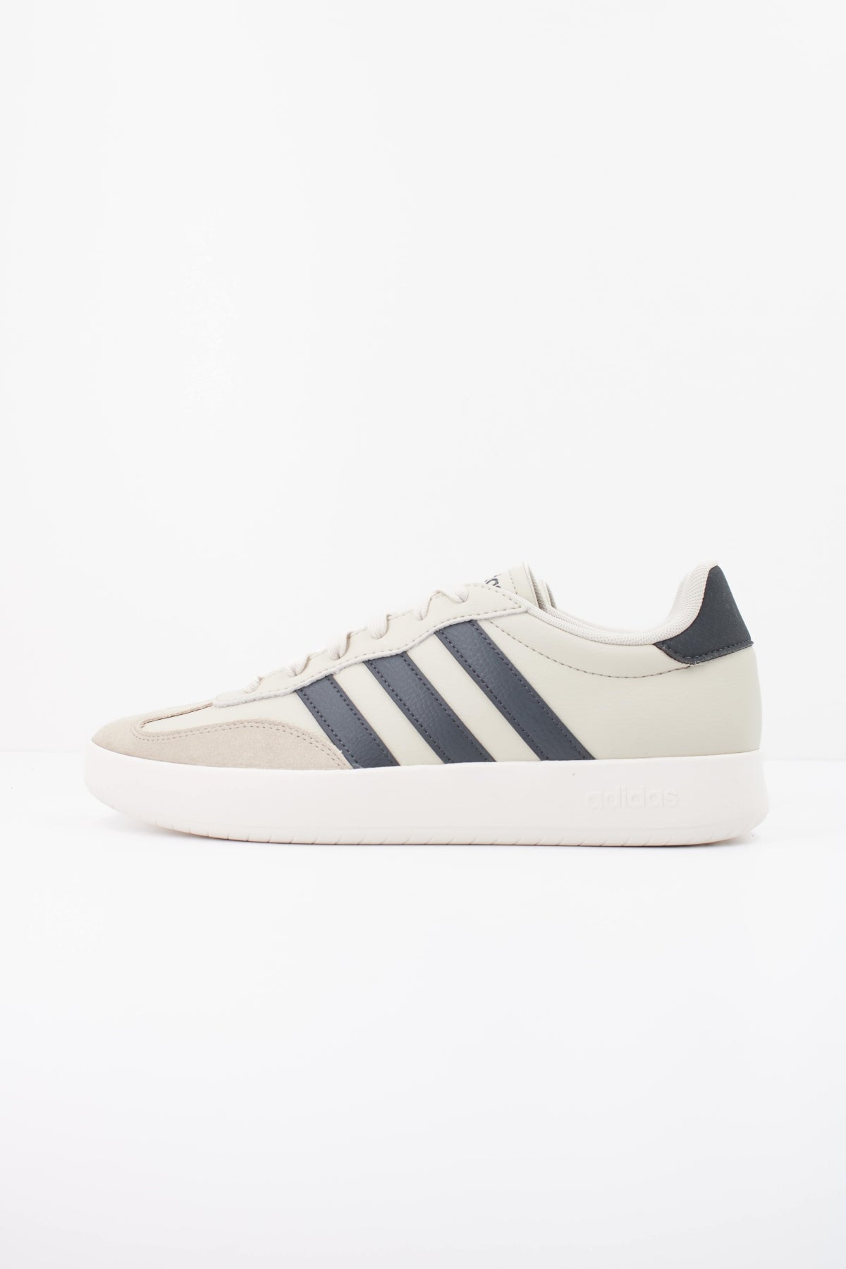 ADIDAS BARREDA en color GRIS  (1)