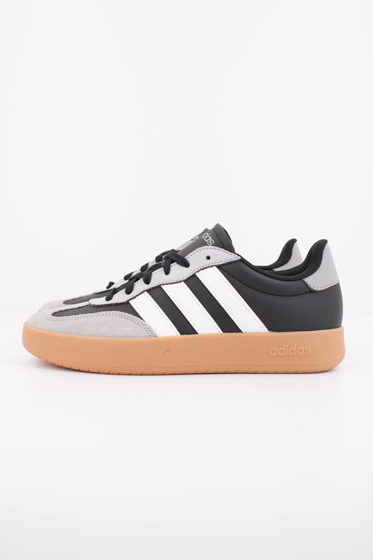 ADIDAS BARREDA en color NEGRO  (1)