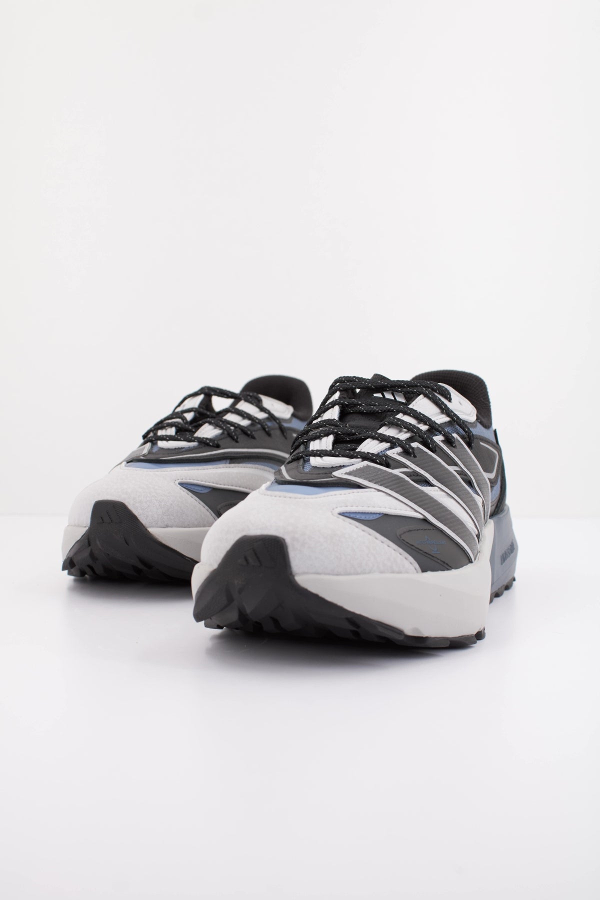 ADIDAS LIGHTBLAZE ATR en color GRIS  (2)