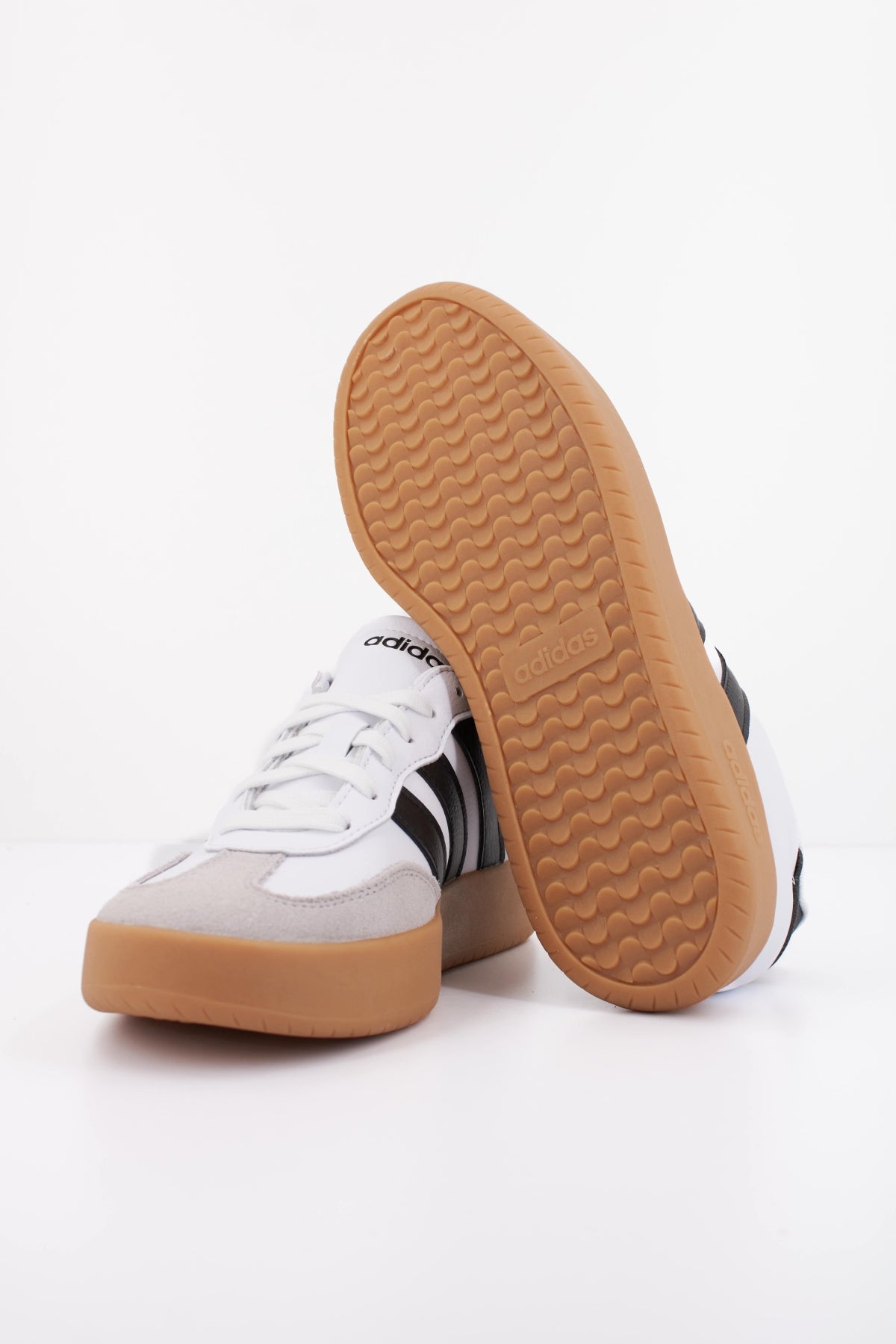 ADIDAS BARREDA en color BLANCO  (5)