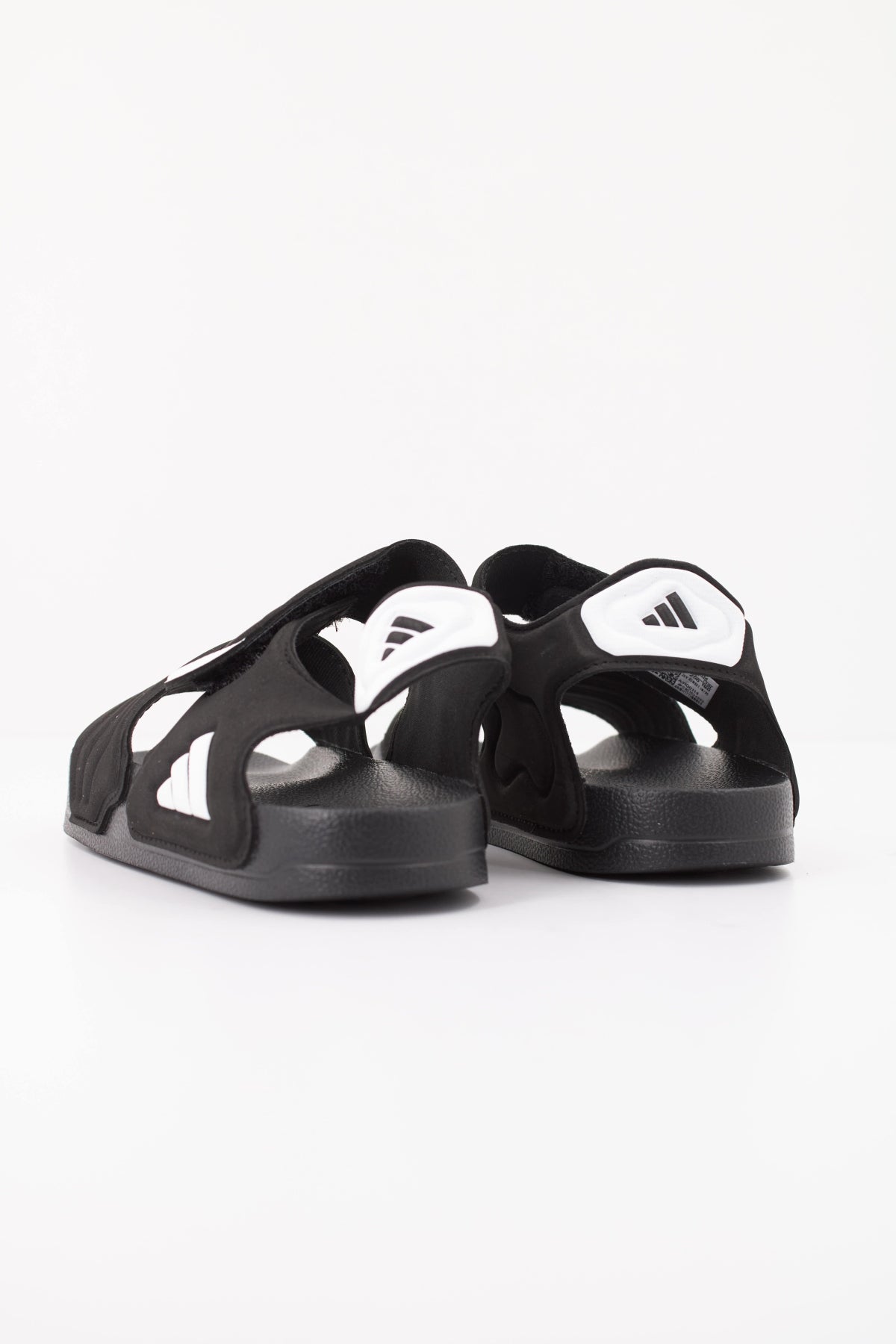 ADIDAS ADILETTE SANDAL  K en color NEGRO  (4)