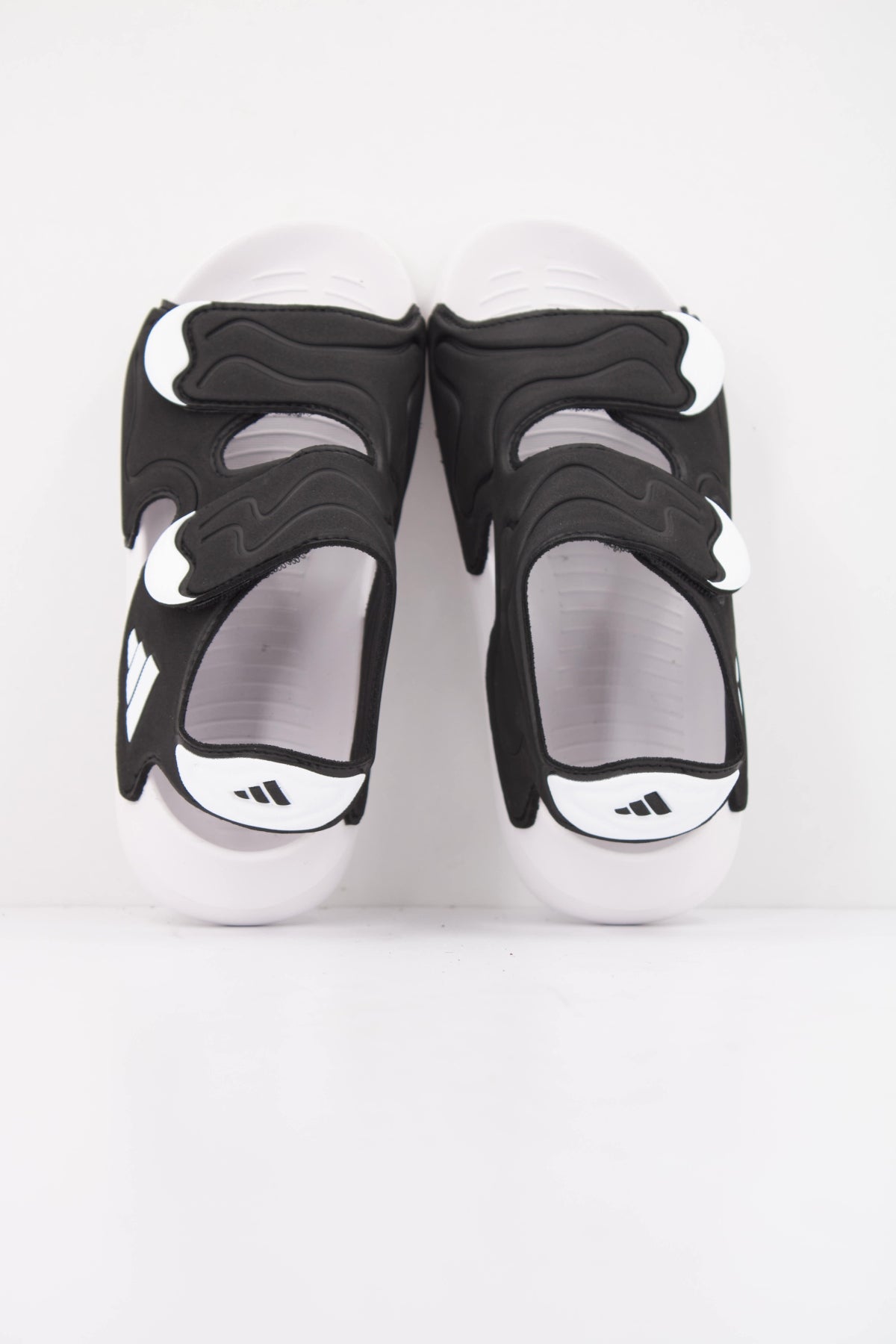 ADIDAS ALTASWIM  C en color NEGRO  (3)