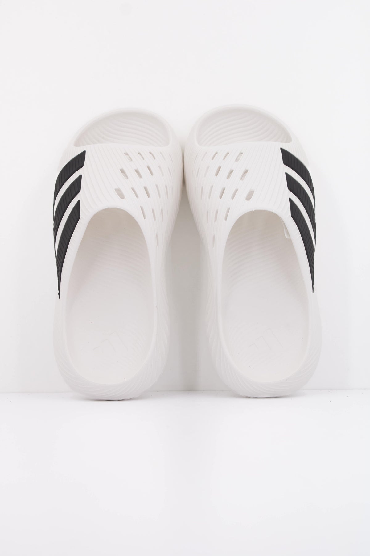 ADIDAS PURECHILL SUEDE en color BLANCO  (3)