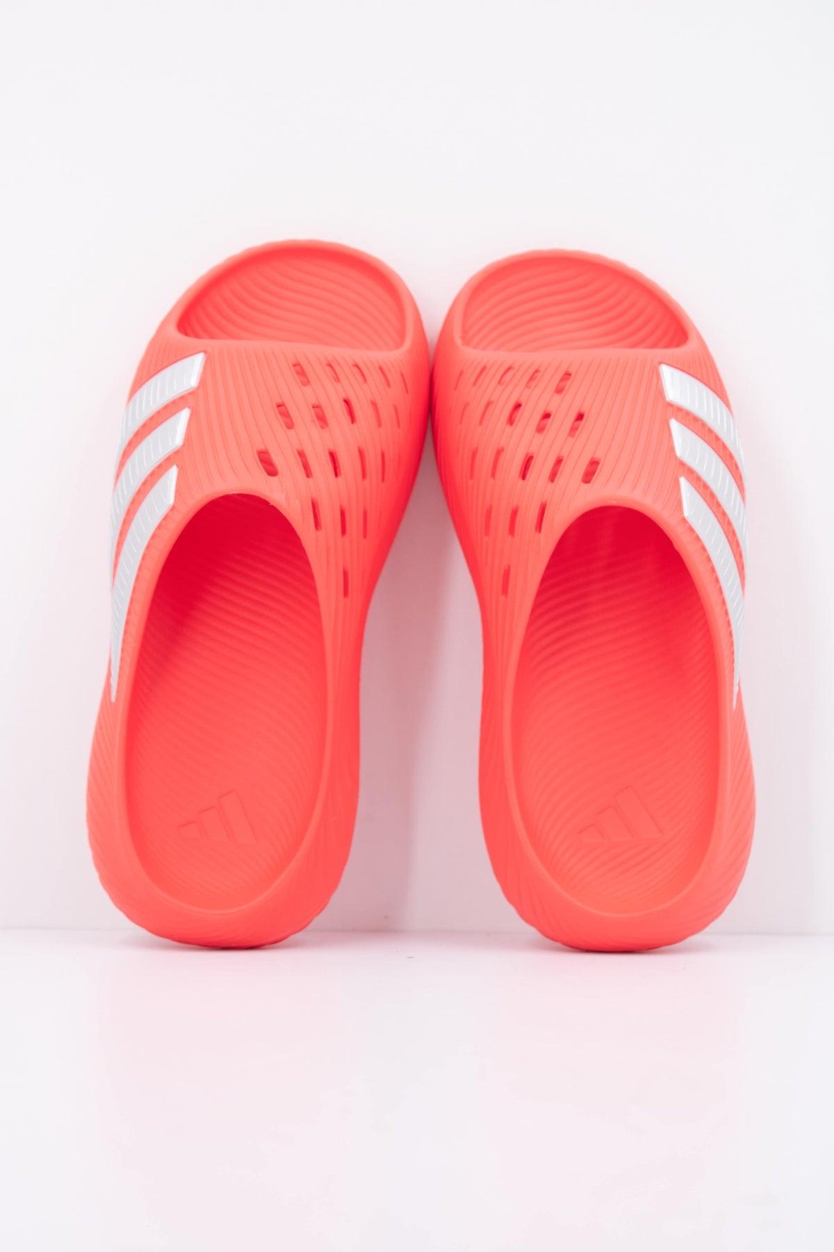 ADIDAS PURECHILL SLIDE en color ROJO  (3)