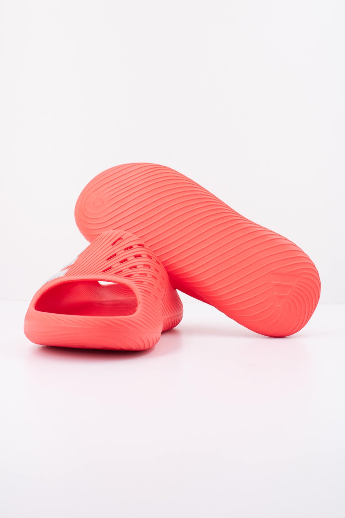 ADIDAS PURECHILL SLIDE en color ROJO  (5)