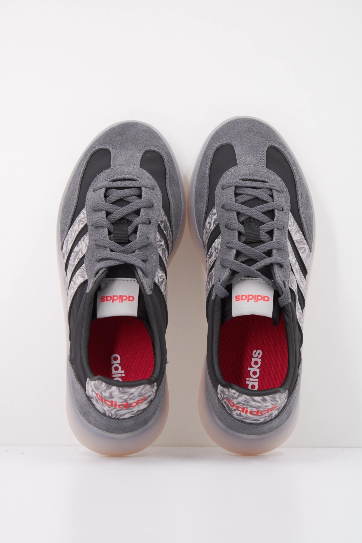 ADIDAS BARREDA DECODE J en color NEGRO  (3)