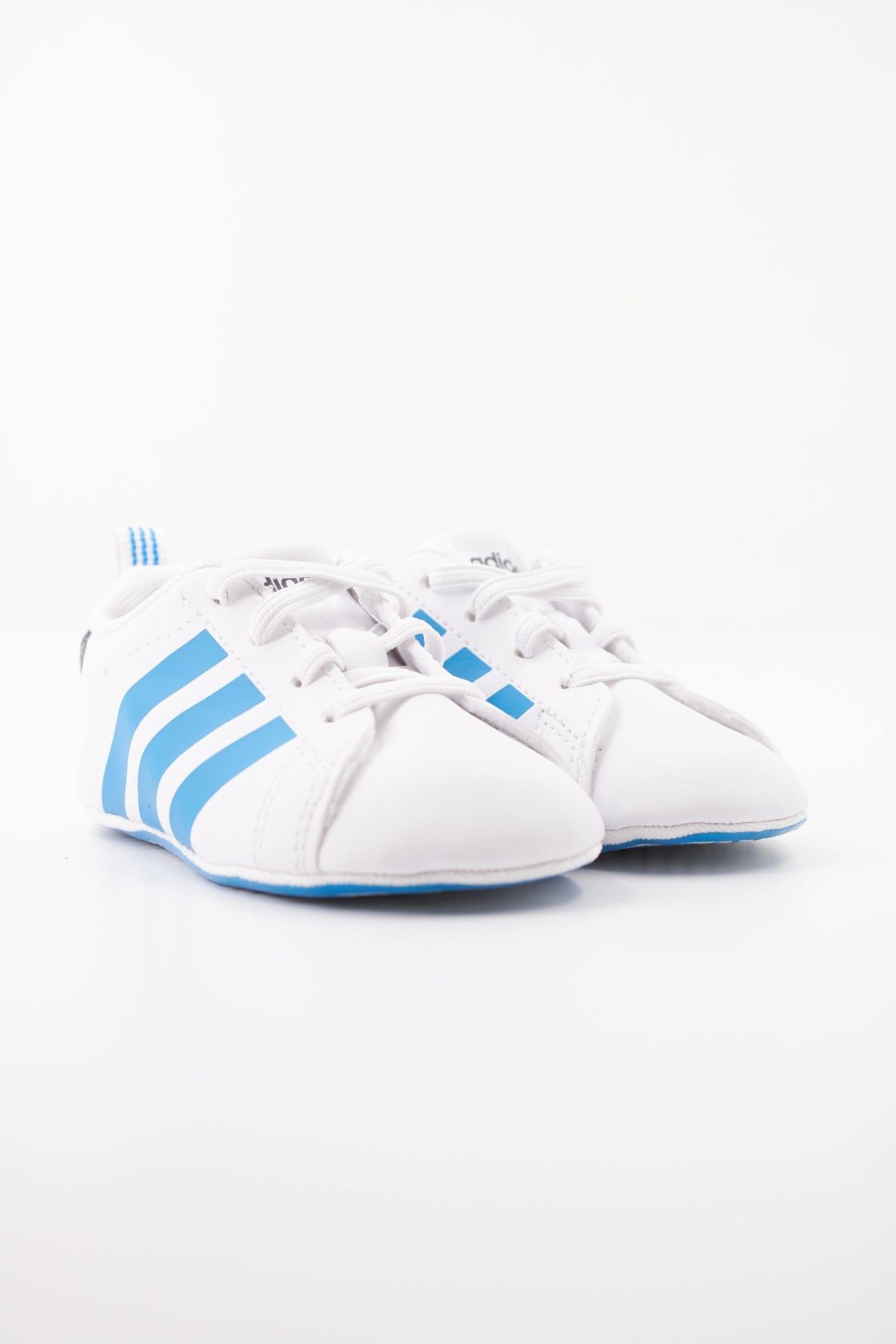 ADIDAS GRAND COURT CRIB en color BLANCO  (2)