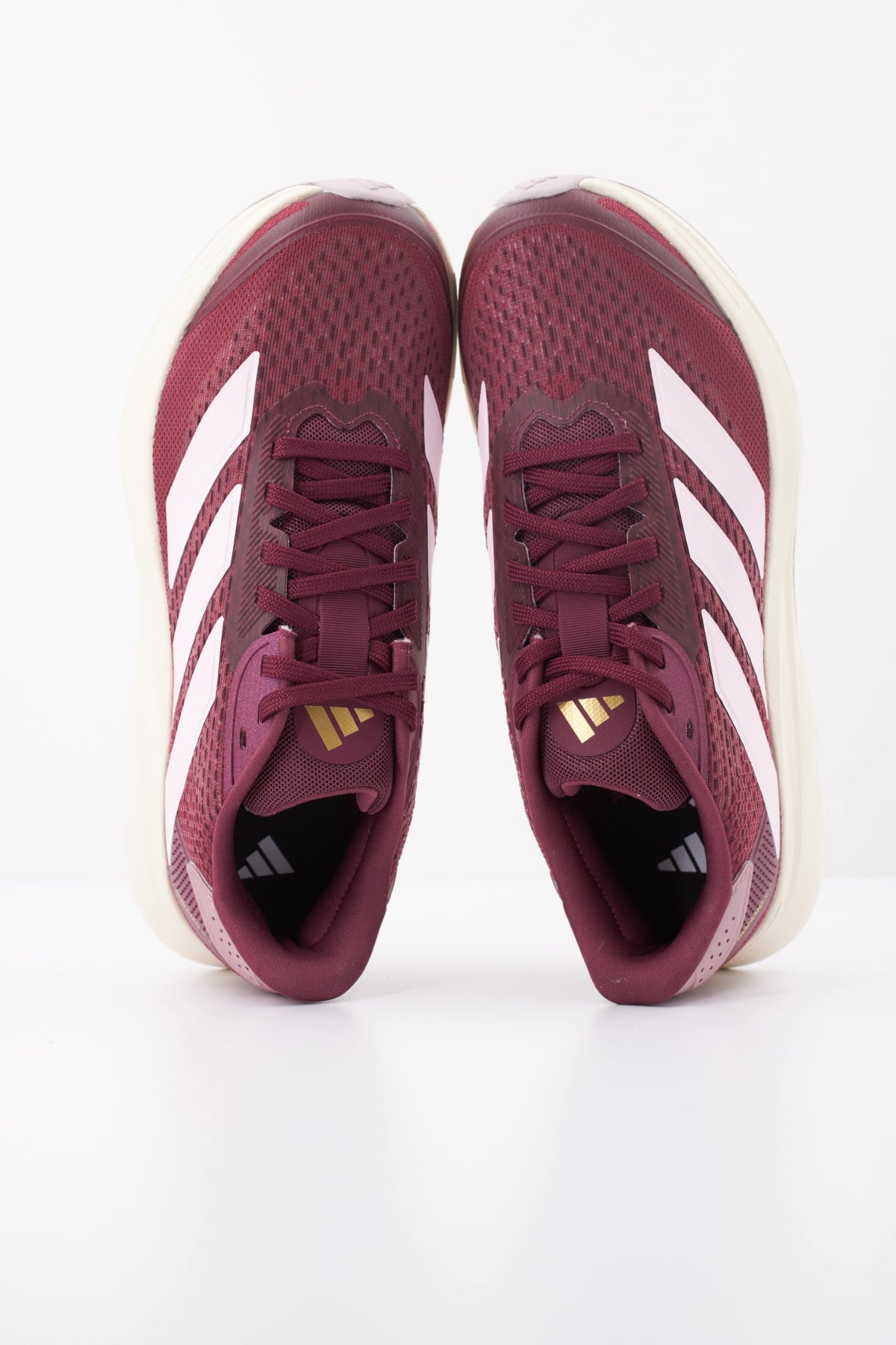 ADIDAS  en color BURDEOS  (3)