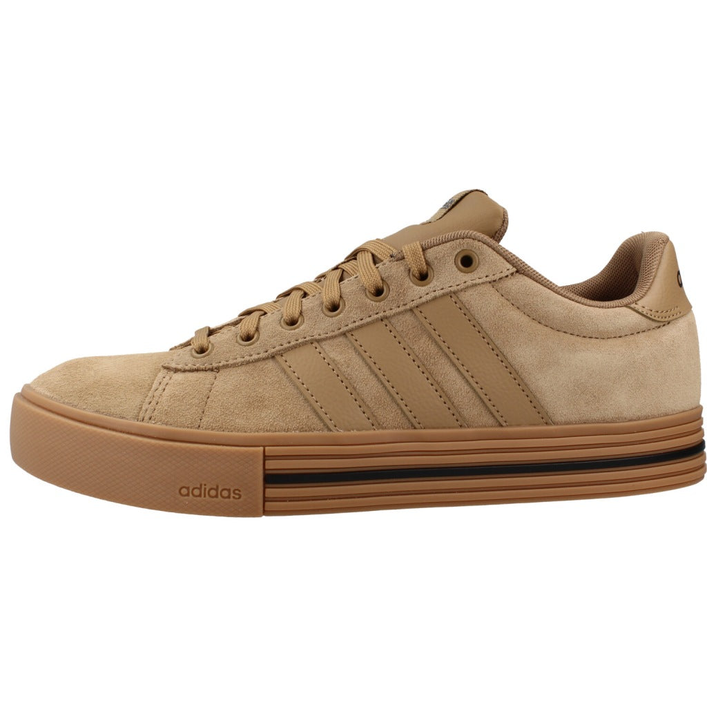 ADIDAS DAILY . en color BEIS  (2)