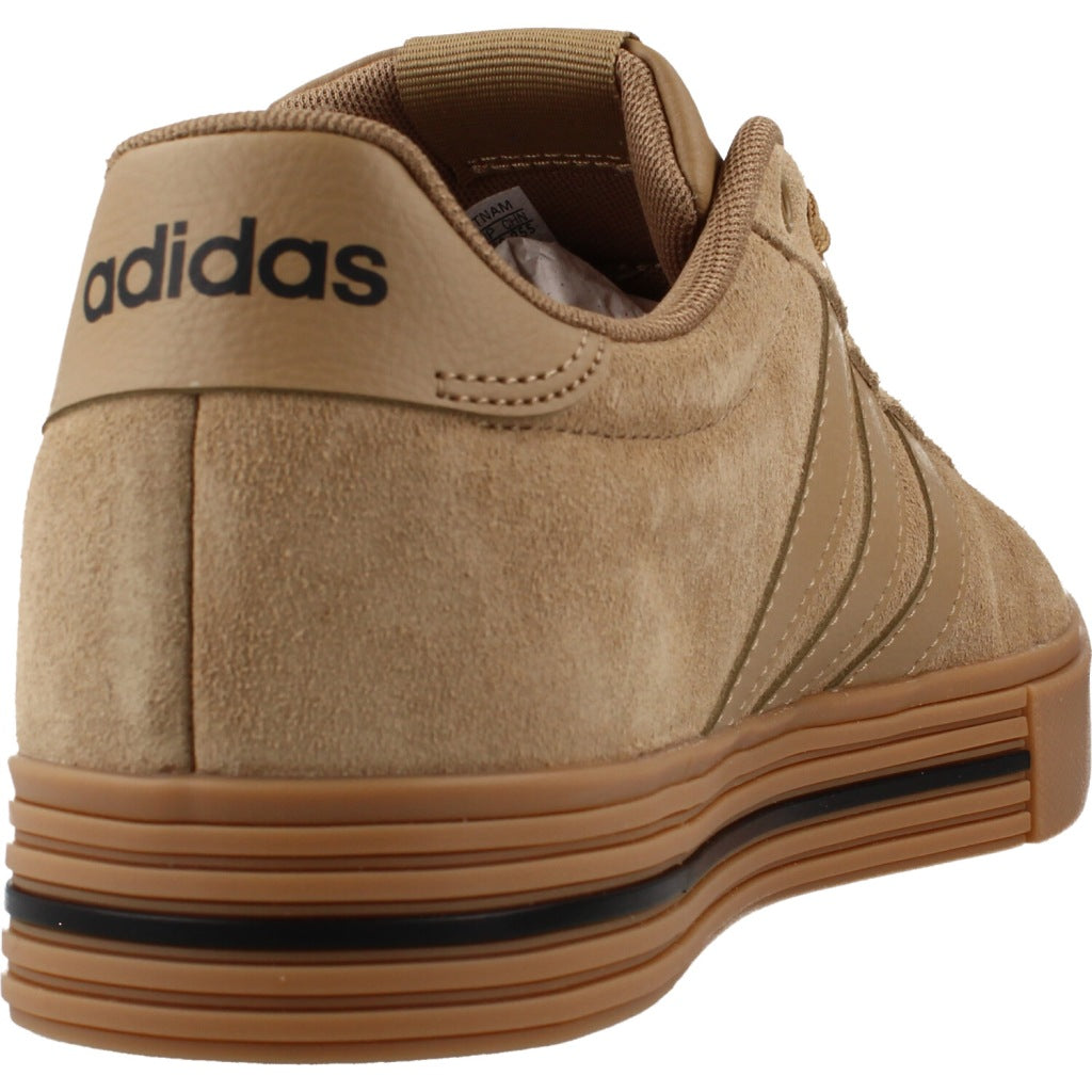 ADIDAS DAILY . en color BEIS  (3)