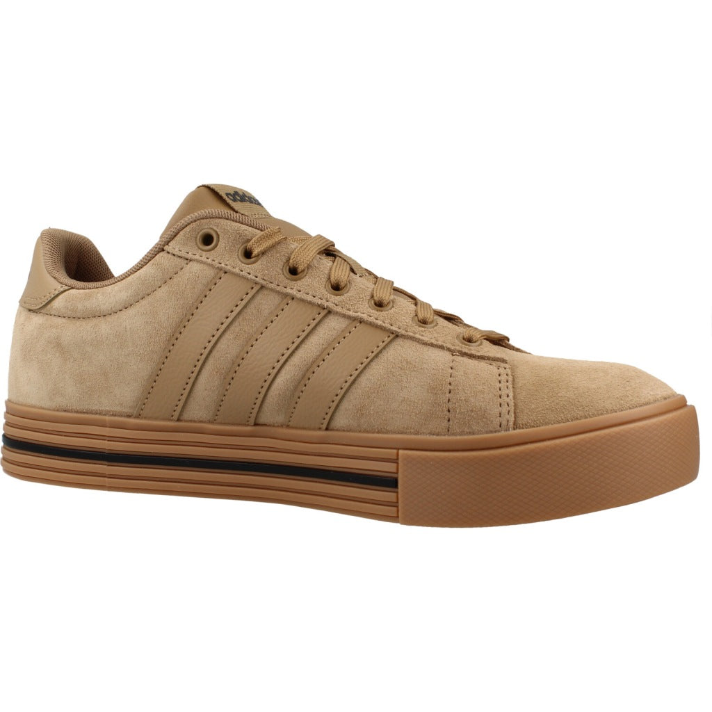 ADIDAS DAILY . en color BEIS  (5)