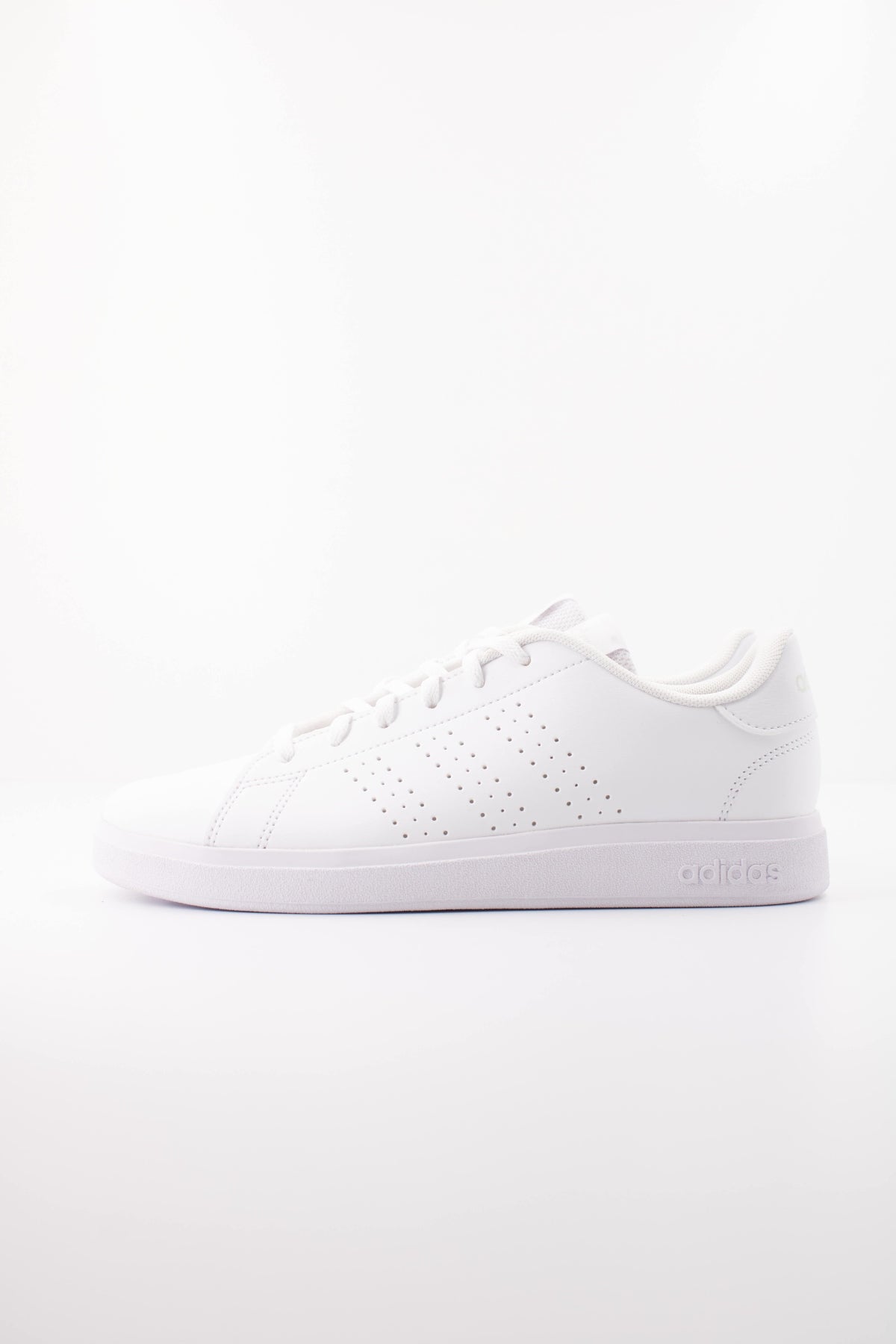 ADIDAS ADVANTAGE BASE . en color BLANCO  (1)