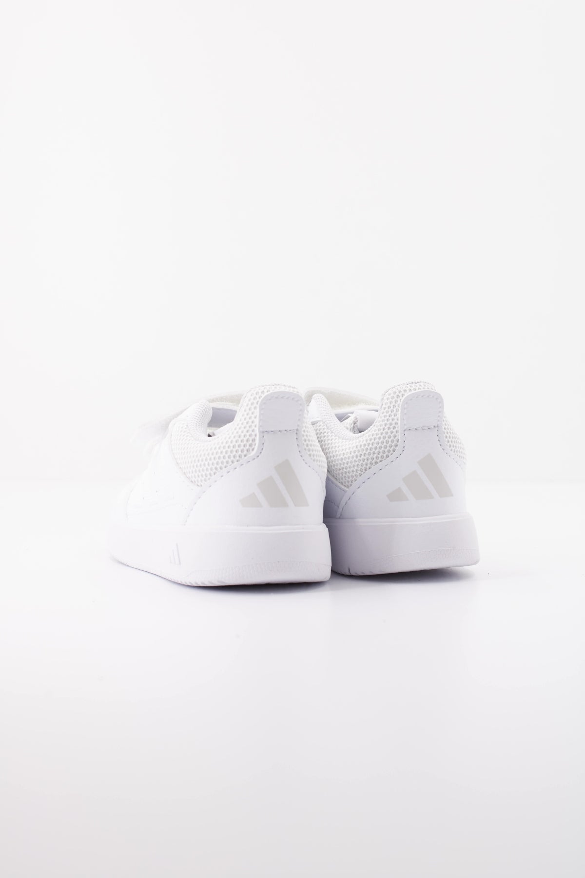 ADIDAS TENSAUR SPORT . C en color BLANCO  (4)