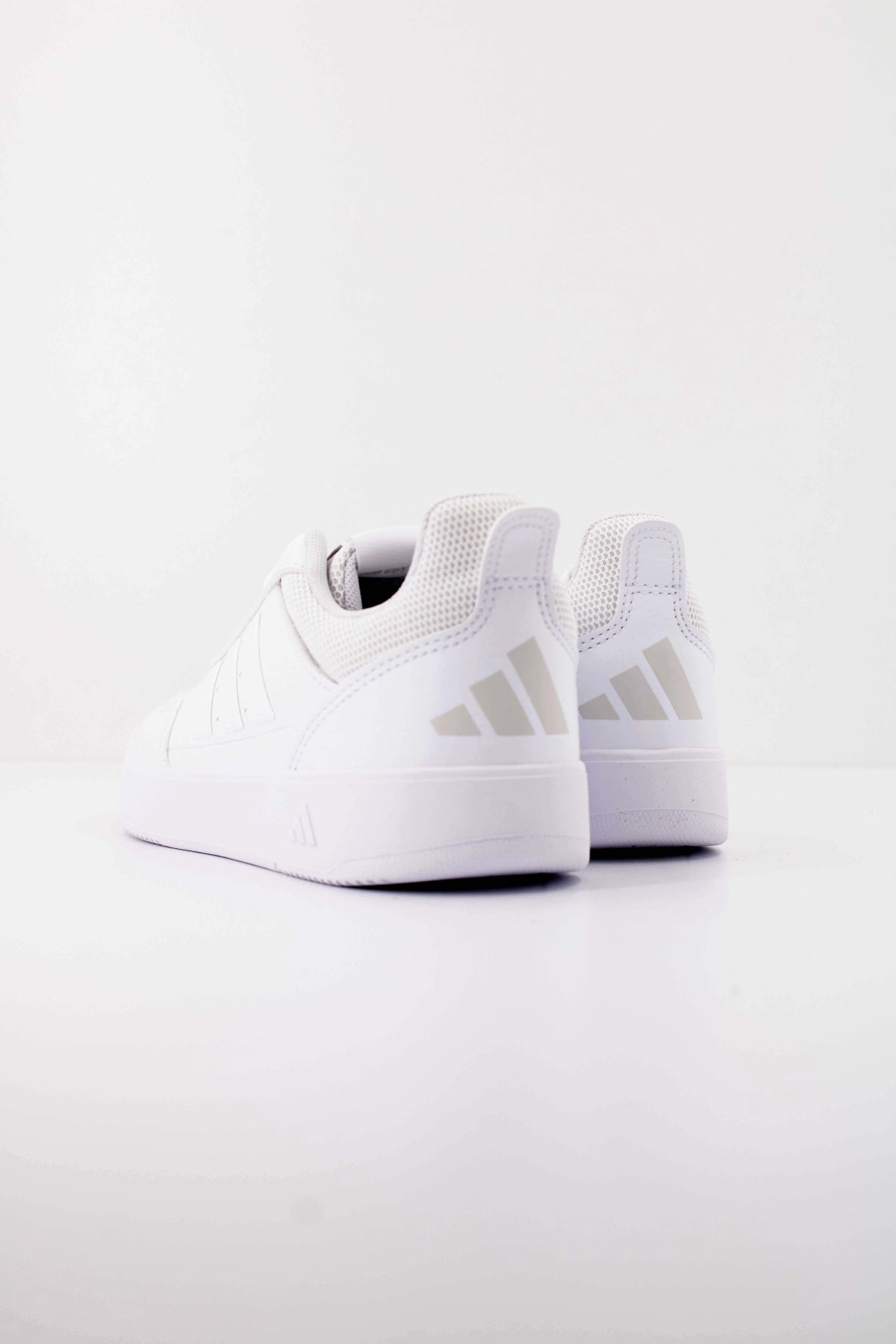 ADIDAS TENSAUR SPORT . K en color BLANCO  (4)