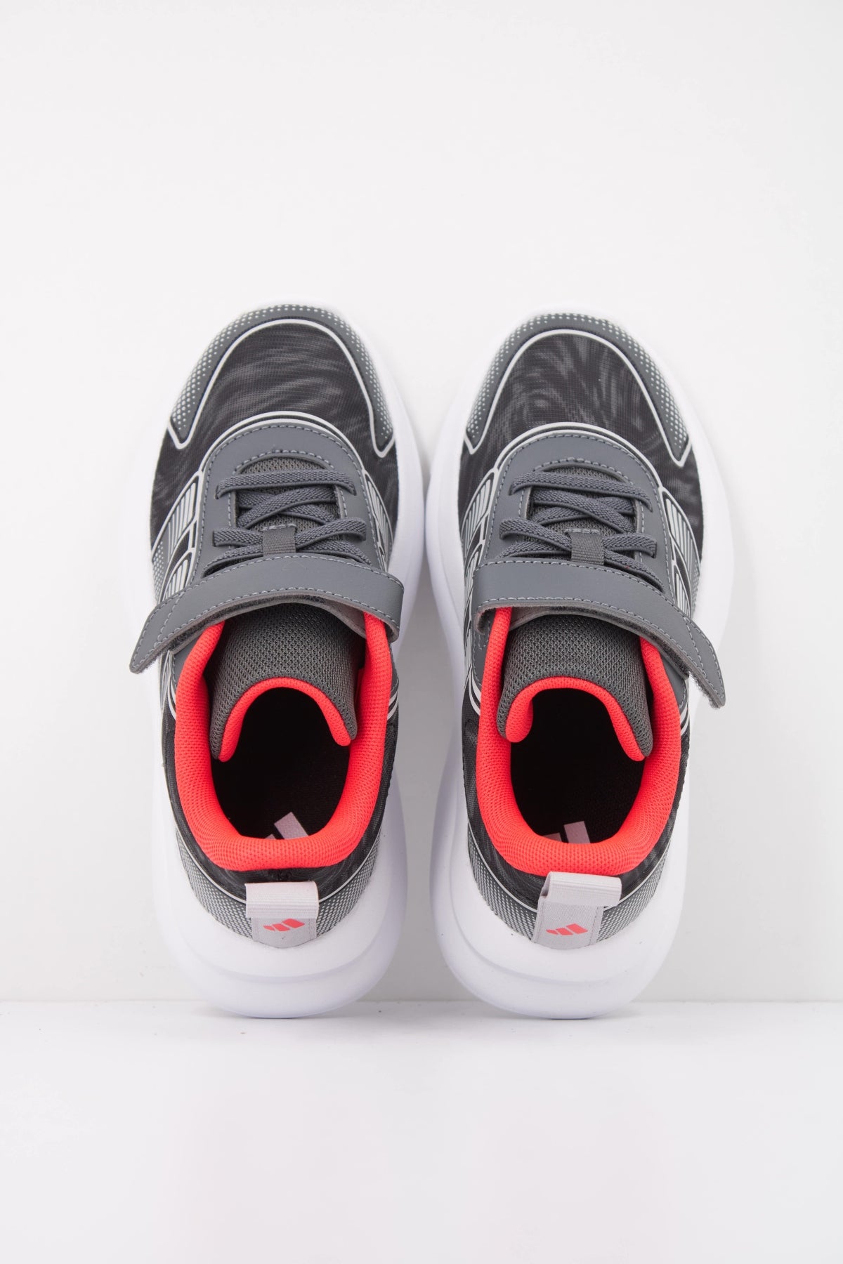 ADIDAS TENSAUR RUN . EL en color GRIS  (3)