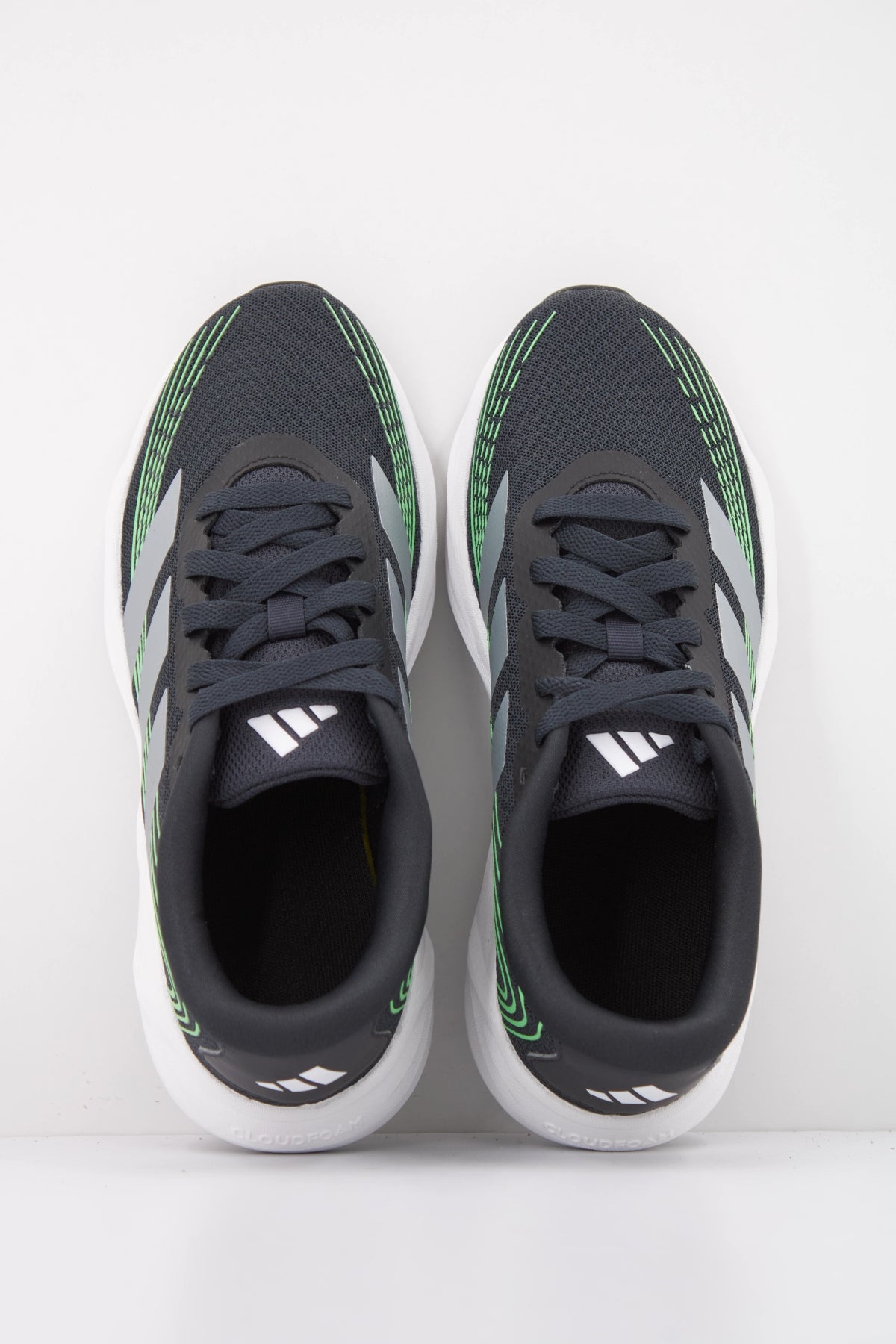 ADIDAS GALAXY  J en color NEGRO  (3)