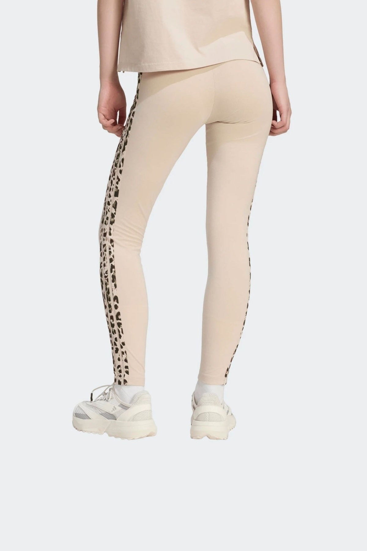 ADIDAS KR W  en color BEIS  (2)