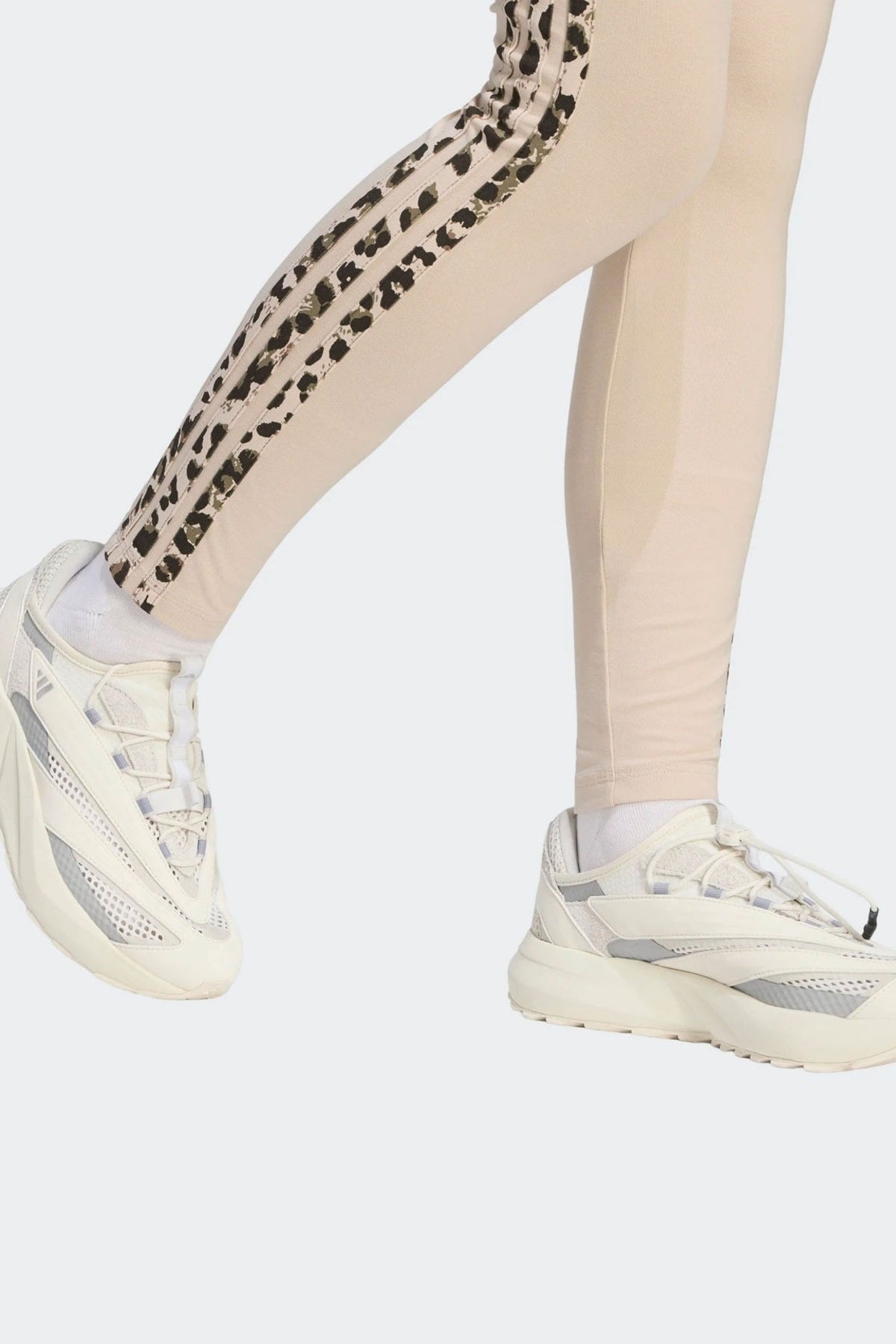 ADIDAS KR W  en color BEIS  (3)