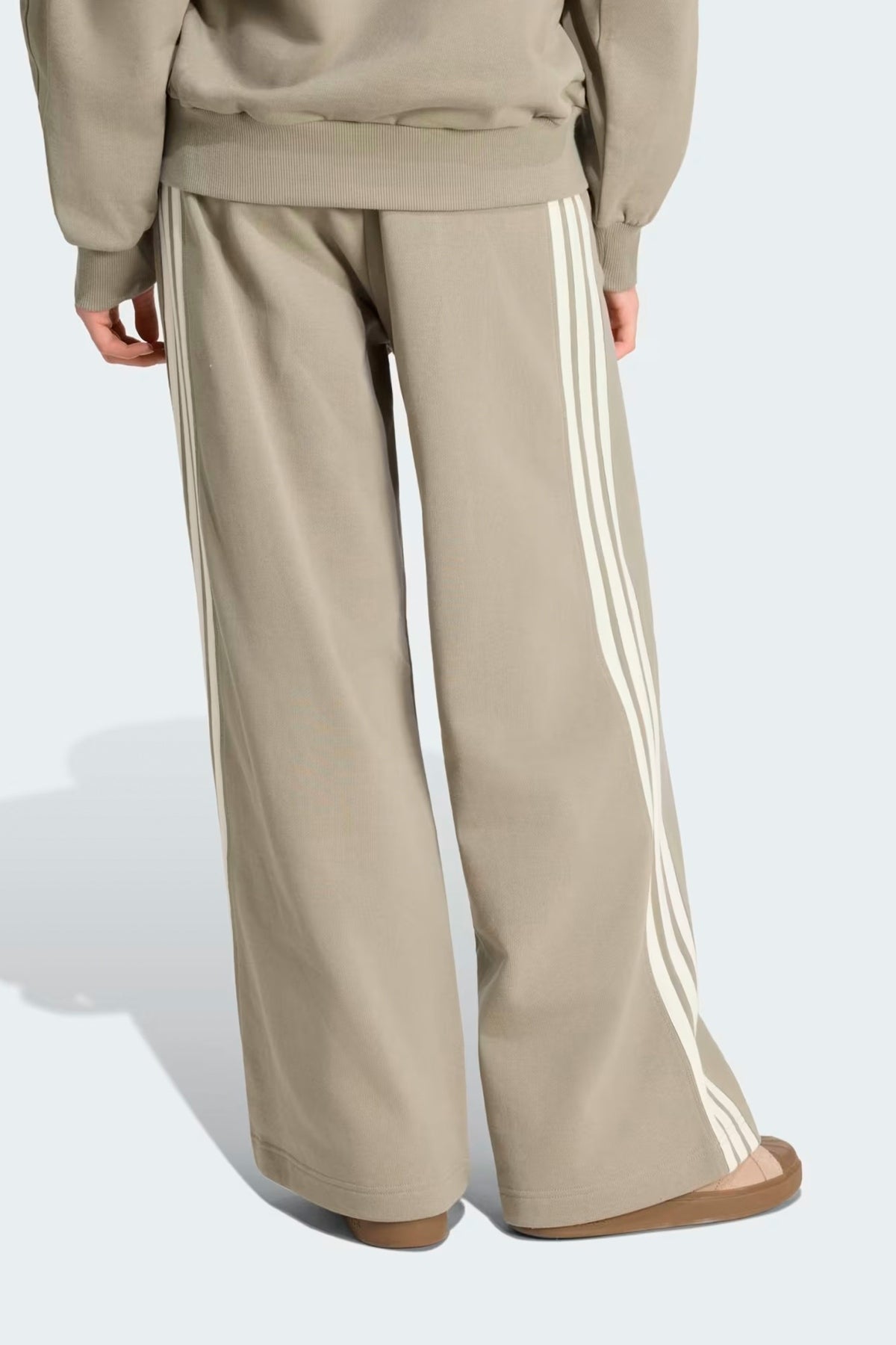ADIDAS KV W en color BEIS  (3)