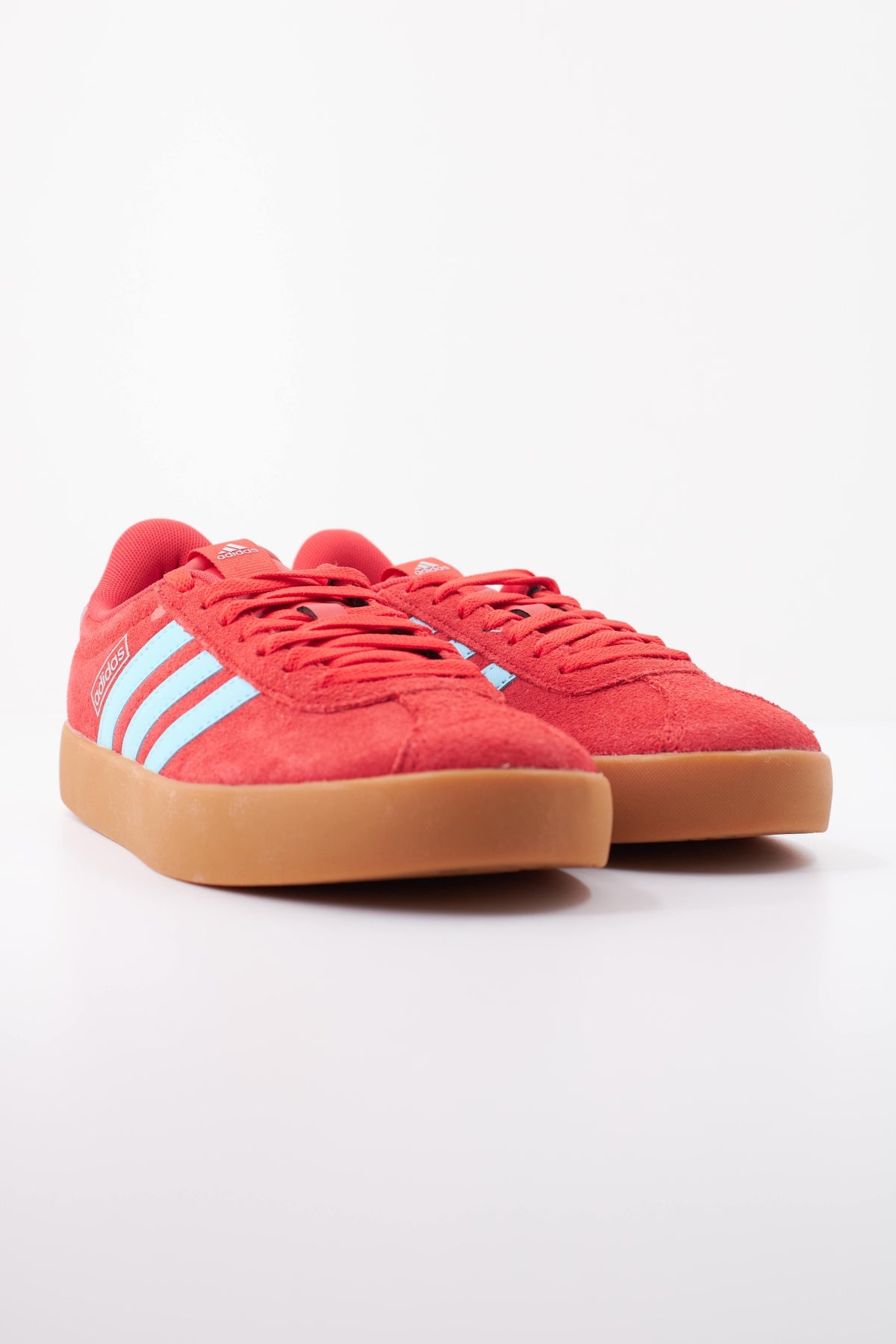 ADIDAS VL COURT . en color ROJO  (2)
