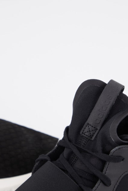 ADIDAS ORIGINALS TUBULAR DEFIANT W en color NEGRO  (2)