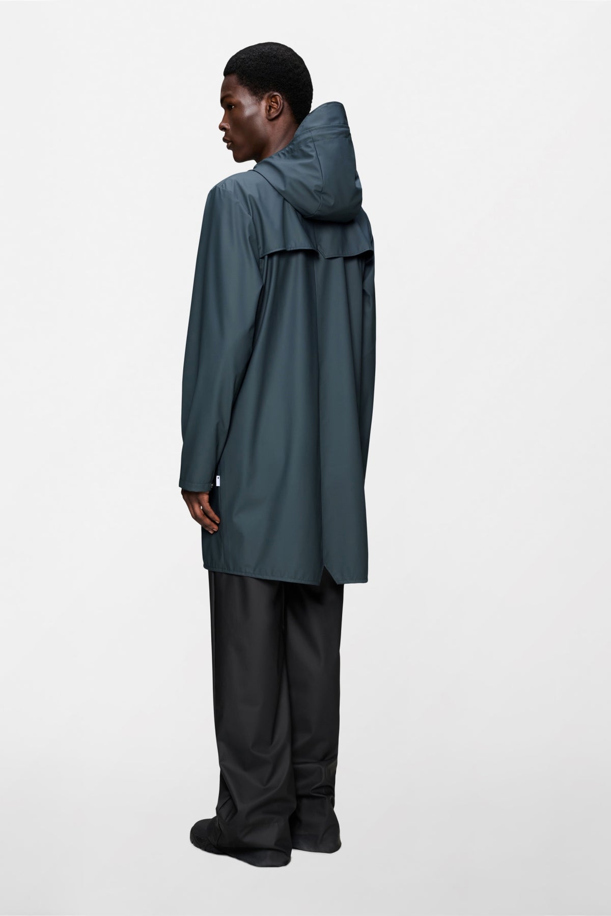 RAINS R LONG JACKET W en color VERDE  (2)