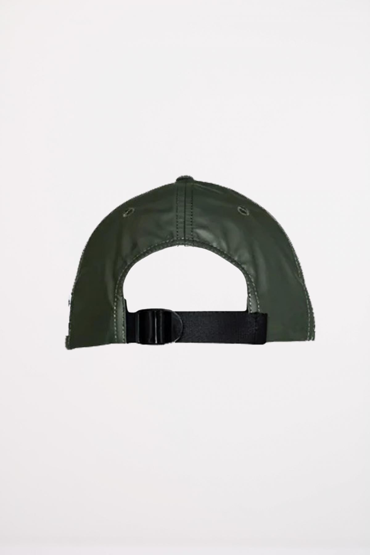 RAINS CAP en color VERDE  (2)