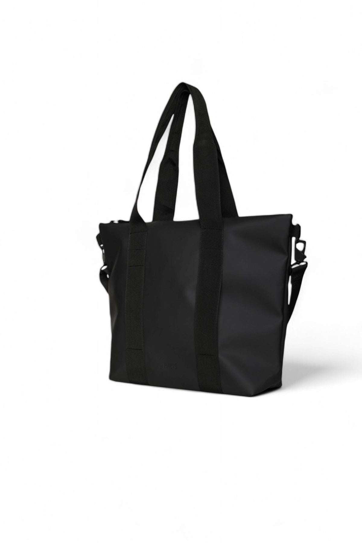 RAINS TOTE BAG MINI W en color NEGRO  (4)
